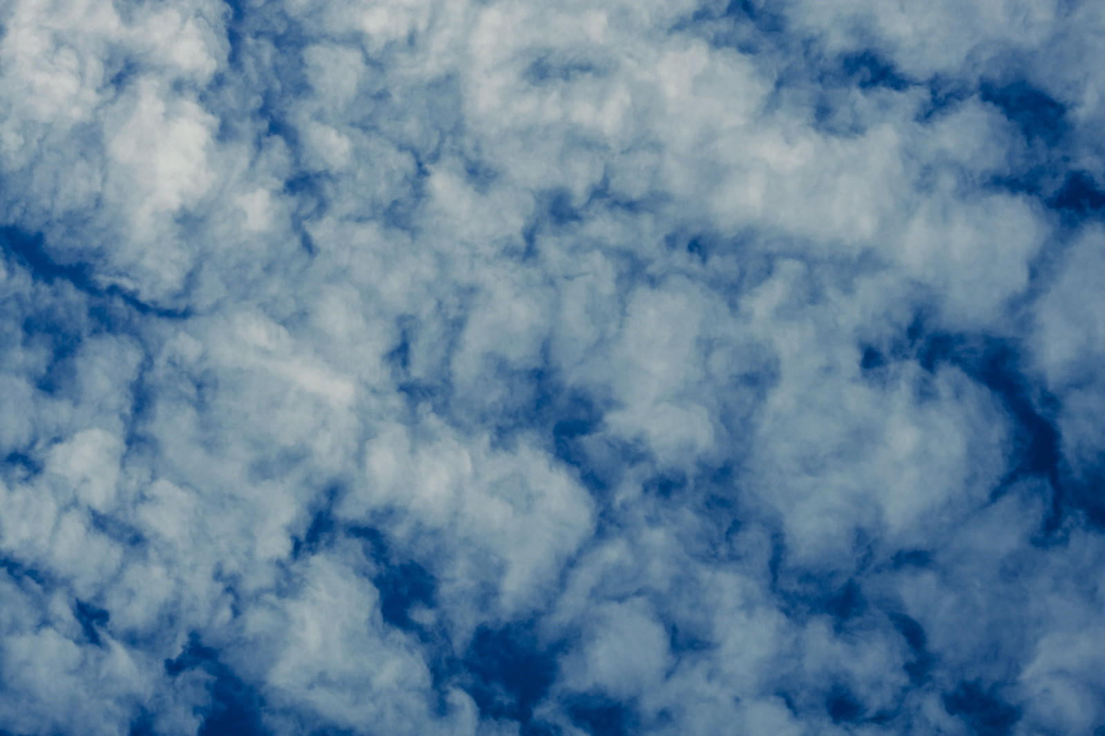 Hintergrundbilder : Stadt, Gebäude, Himmel, Beine, Kunstwerk, blau ...