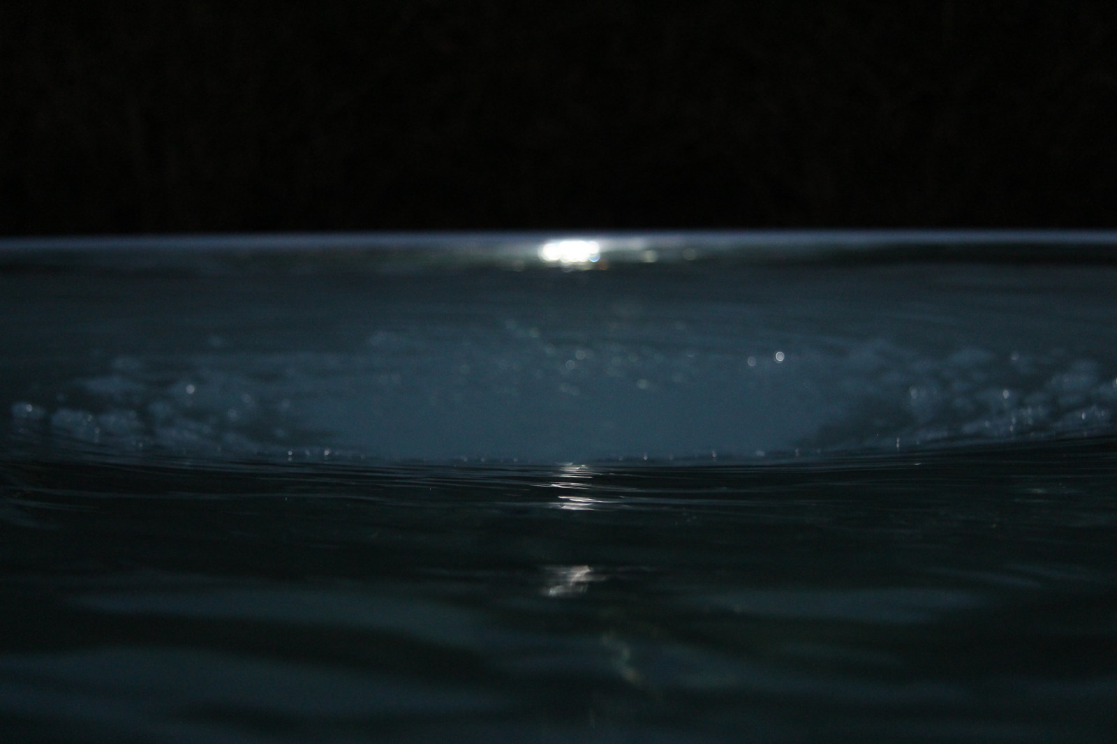 Černá, temný, zahrada, voda, odraz, modrý, Studený, Kánon, atmosféra, mokrý, 2013, kašna, světlo, vlna, zahrada, tma, eos, 650D, m7ccf, Atmosféra Země, makro fotografie, Alnwick