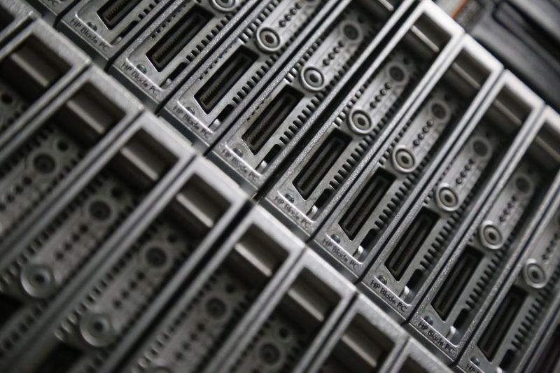 datamaskin,Linux,tech,Hewlett Packard,serveren,dekk