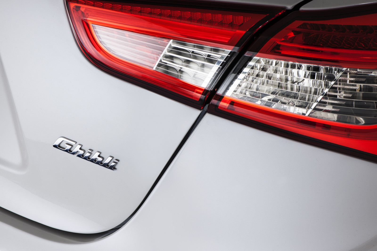 auto, veicolo, Maserati, netcarshow, netcar, immagini di auto, auto foto, 2014, ruota, Q4 Ghibli, design automobilistico, esterno automobilistico, marca di automobile, veicolo di lusso, auto di famiglia, paraurti, auto esecutivo, griglia, vettura di medie dimensioni, luce freno posteriore automobilistico, parte auto, illuminazione automobilistica