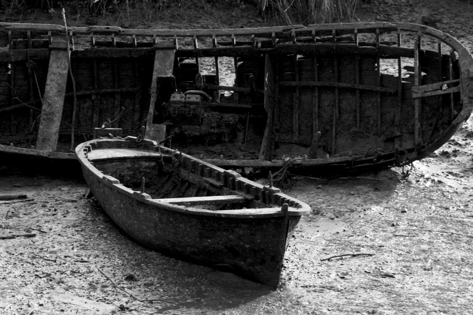 voda, Černý a bílý, monochromatické fotografování, water transportation, fotografování, loď, černobílý, odraz, plavidla veslování, vozidlo, vrak