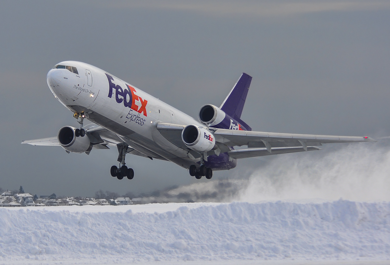 zima, vozidlo, letoun, letadlo, Boeing, Boeing 777, letiště, Boston, letectvo, Airbus, Airbus A330, Let, Vzlétnout, letectví, letecká linka, bos, Atmosféra Země, letecká doprava, dopravní letoun linkový, proudová letadla, širokým trupem letadla, úzké tělo letadla, Boeing 767, letecké, rudy, chiarello, rudychiarello, Airbus A320, KBOS, letadla, loganairport, federalexpress, md10