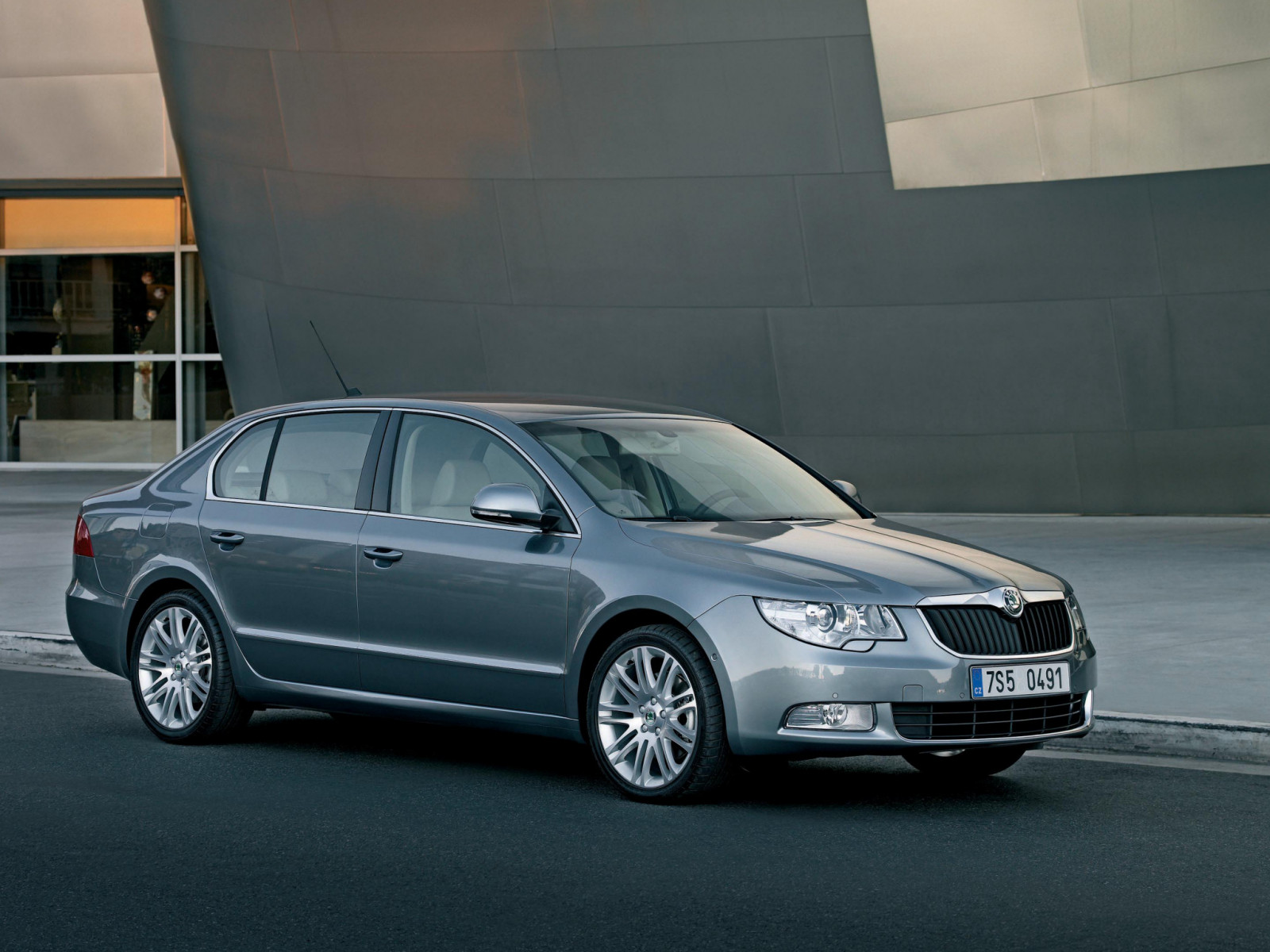 auto, vozidlo, limuzína, Skoda, 2012, netcarshow, netcar, obrázky vozidel, photo auto, kolo, Nádherný, pozemní vozidla, automobilového designu, automobilový exteriér, automobil make, rodinný vůz, kompaktní vůz, výkonné auto, střední velikost auta, v plné velikosti vůz, Škoda superb, Škoda octavia