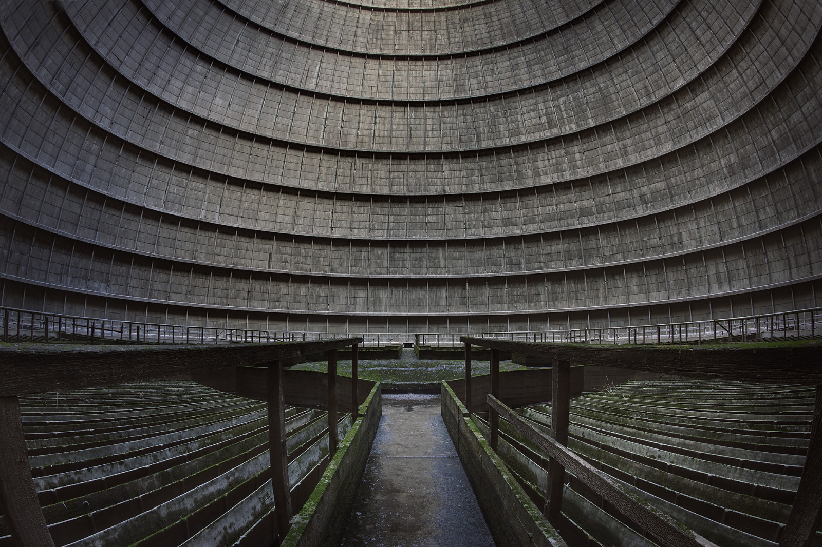 Photoshop, gammel, arkitektur, bygning, ruin, forladt, himmel, fotografering, symmetri, kamera, Canon, fotograf, HDR, atmosfære, død, Europa, linse, henfald, metropol, tom, ruiner, tur, struktur, DØ, udforske, infrastruktur, opdagelsesrejsende, vinkel, Bathory, dynamisk, Urbex, rådner op, KUNST, lys, Fusion, smuk, skygger, udforske, skønhed, Foto, fotografere, linje, mørke, rejse, eventyr, interessant, levende, milepæl, bedst, Formidabelt, interestingness, 5diii, henfaldet, Photomatix, facade, glemt, forarbejdning, forladte, spild, highdynamicrange, ue, dagslys, rust, retouchering, urbanexploration, ledig, canon5diii, urbanexploring, forsvinde, urbanexplorer, Rebecca, beautyindecay, wwwrebeccabathorycom, de dødes dag, køletårn, smuldre, diadelosmuertos, degenereret, svinde, daydelosmuertos