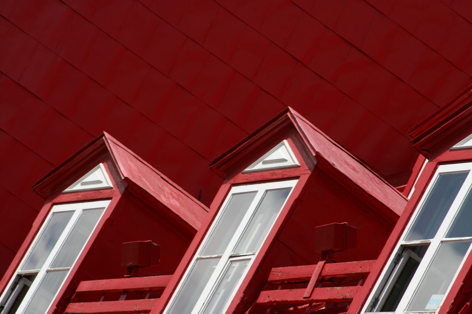 Wallpaper window, architecture, building, red, sky, symmetry, house