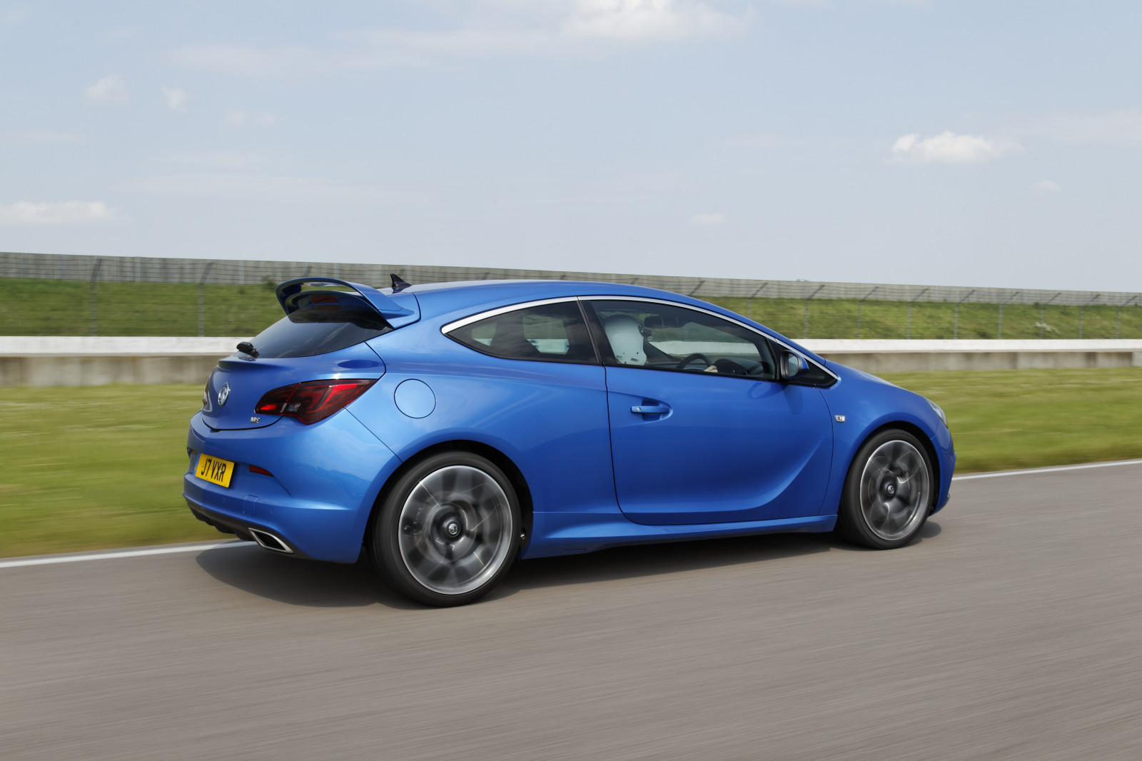 car, vehicle, sports car, Sedan, Vauxhall, netcarshow, netcar, car images, car photo, 2014, wheel, Astra VXR, land vehicle, automotive design, automotive exterior, automobile make, family car