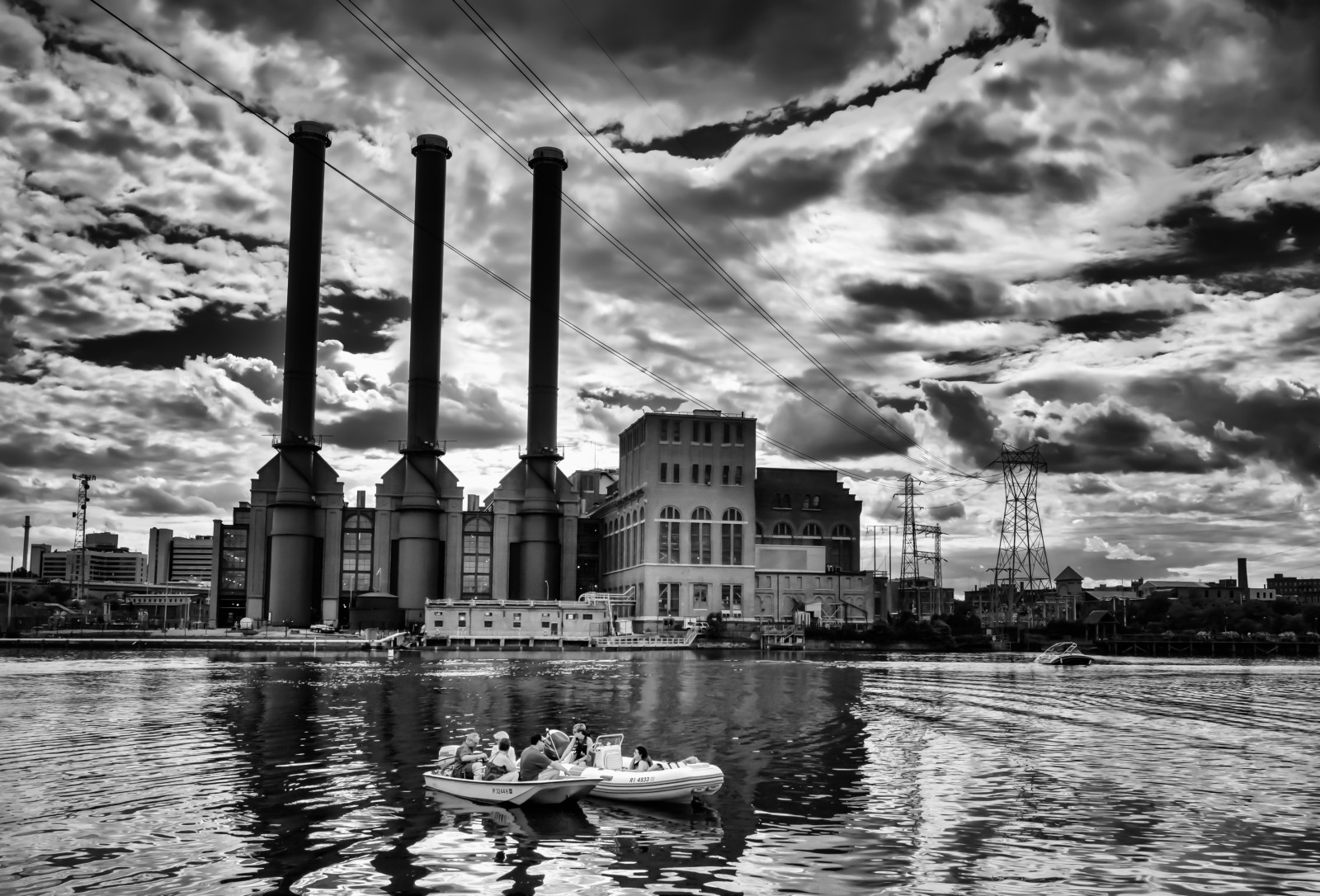 cestovat, letní, lidé, Cestovní ruch, voda, stanice, počasí, mraky, kontrast, Kánon, lodě, fotografování, světla, denní světlo, teplý, průmyslový, den, fotograf, stíny, zakalený, Nová Anglie, prozřetelnost, powerlines, oblaky, blackandwhitephotography, Providenceri, monchrome, cloudformations, travelphotography, Providencverver, Manchesterstreetpowerstation, Travelnewengland, Newenglandtravel, Newenglandfotografie, summer2014