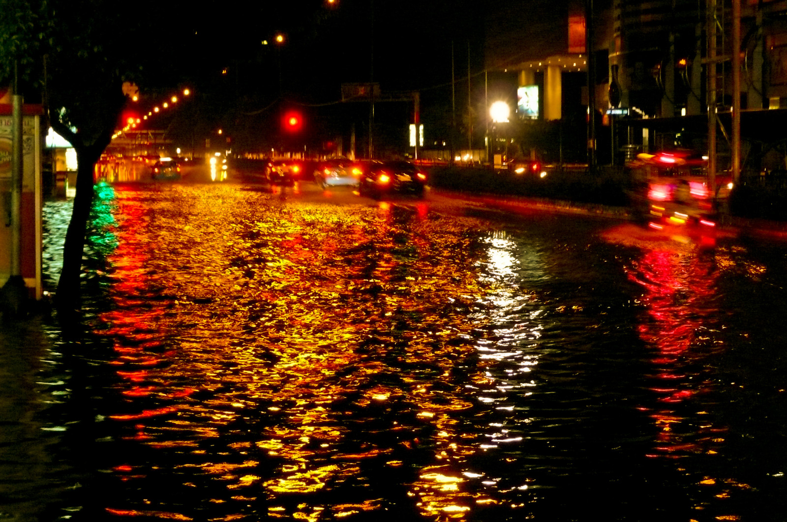 Wallpaper reflection, water, night, city, evening, lighting, rain