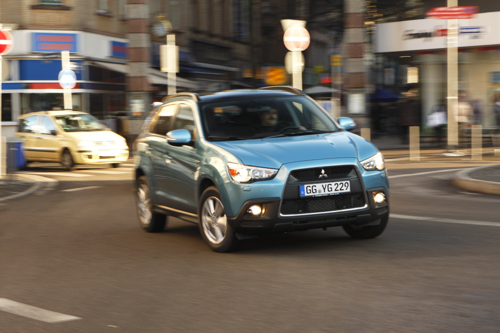 samochód, pojazd, Mitsubishi, 2013, Netcarshow, Netcar, Obrazy samochodów, Zdjęcie samochodu, koło, ASX, Pojazd lądowy, Projekt motoryzacyjny, Samochody zewnętrzne, Producent samochodów, Samochód miejski, Sportowy pojazd użytkowy, Samochód subcompact