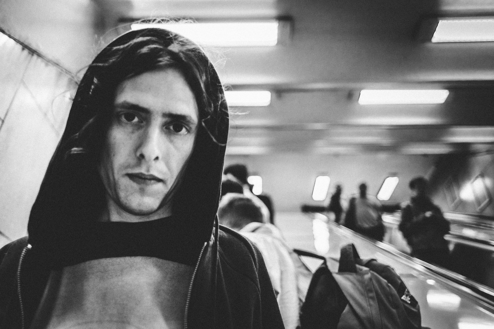 ulice, město, portrét, lidé, tělesné, architektura, 35MM, fotografování, Černá bílá, flickr, momenty, foto, fotky, Švédsko, Stockholm, upřímný, 28mm, děje, průzkumník, prasknutí, prozkoumat, CreativeCommons, unposed, Nekupírované, decisivemoment, fotografi, primelens, gatufoto, bestcamera, Shromáždění, worldstreetphotography, sonya7r, jackwallsten