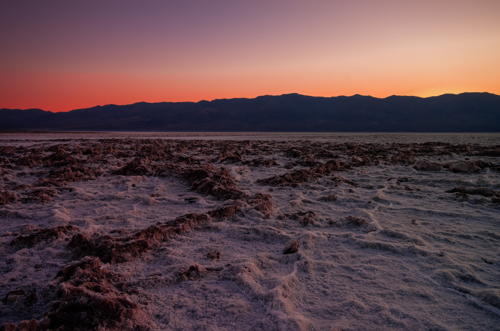 landskab, bjerge, solnedgang, hav, sand, afspejling, silhuet, solopgang, aften, morgen, kyst, Sol, ørken, horisont, skumring, plateau, bjerg, daggry, ocean, bølge, jord, naturligt miljø, landskabsform, geografisk funktion, Lipariske landskabsform