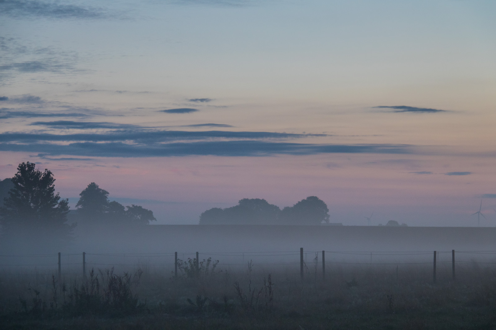 landskab, solnedgang, hav, bakke, sø, afspejling, himmel, solopgang, aften, morgen, tåge, horisont, atmosfære, skumring, dis, landdistrikterne, Sky, tåge, Bluehour, bjerg, vejr, daggry, himmel, DIMMA, landskabet, Moln, landsbygd, soluppg ng, s dersl tt, landskap, Norra af, exif model canoneos760d, geocountry, kamera gør kanon, geocity, kameramodel canoneos760d, geostate, geolocation, exif linse efs18200mmf3556is, exif gøre kanon, bl timmen, exif åbning 50, exif focallength 80mm, exif isospeed 500, Morgon, almindeligt, loch, atmosfærisk fænomen, efterglød