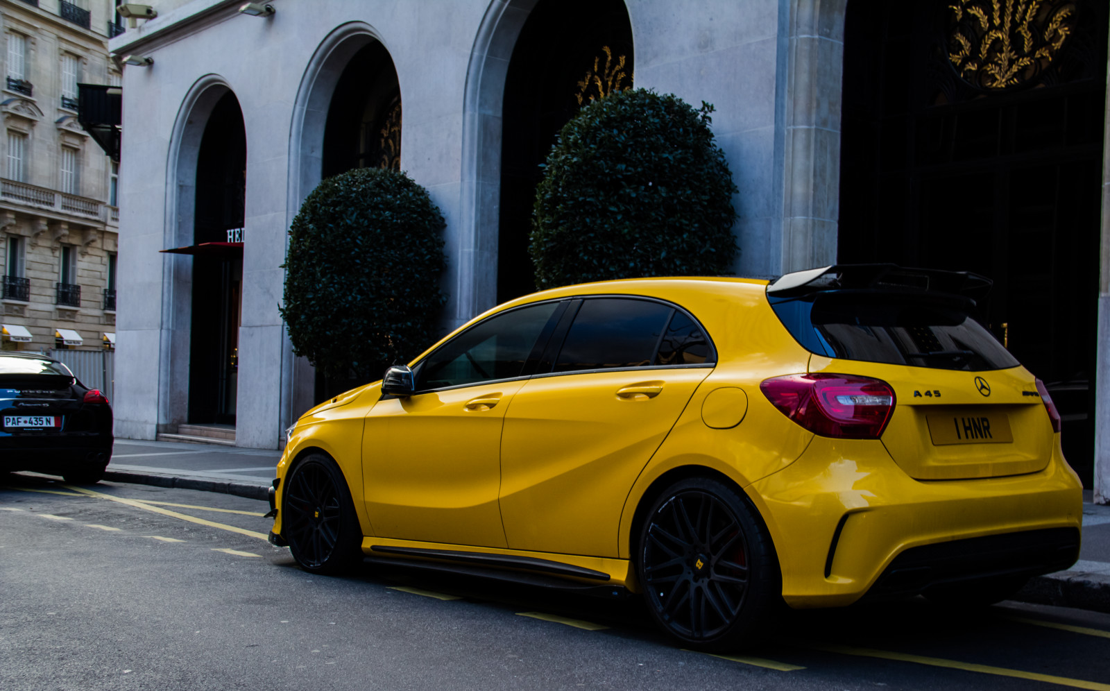 bil, motor køretøj, køretøj, gul, bildesign, familie bil, Mercedes Benz, bybil, midten størrelse bil, kant, hjul, automotive wheel system, superbil, luksus køretøj, automotive exterior, sportsvogn, teknologi, kompakt bil, hatchback, Sedan, hot hatch, ydeevne bil, subcompact bil