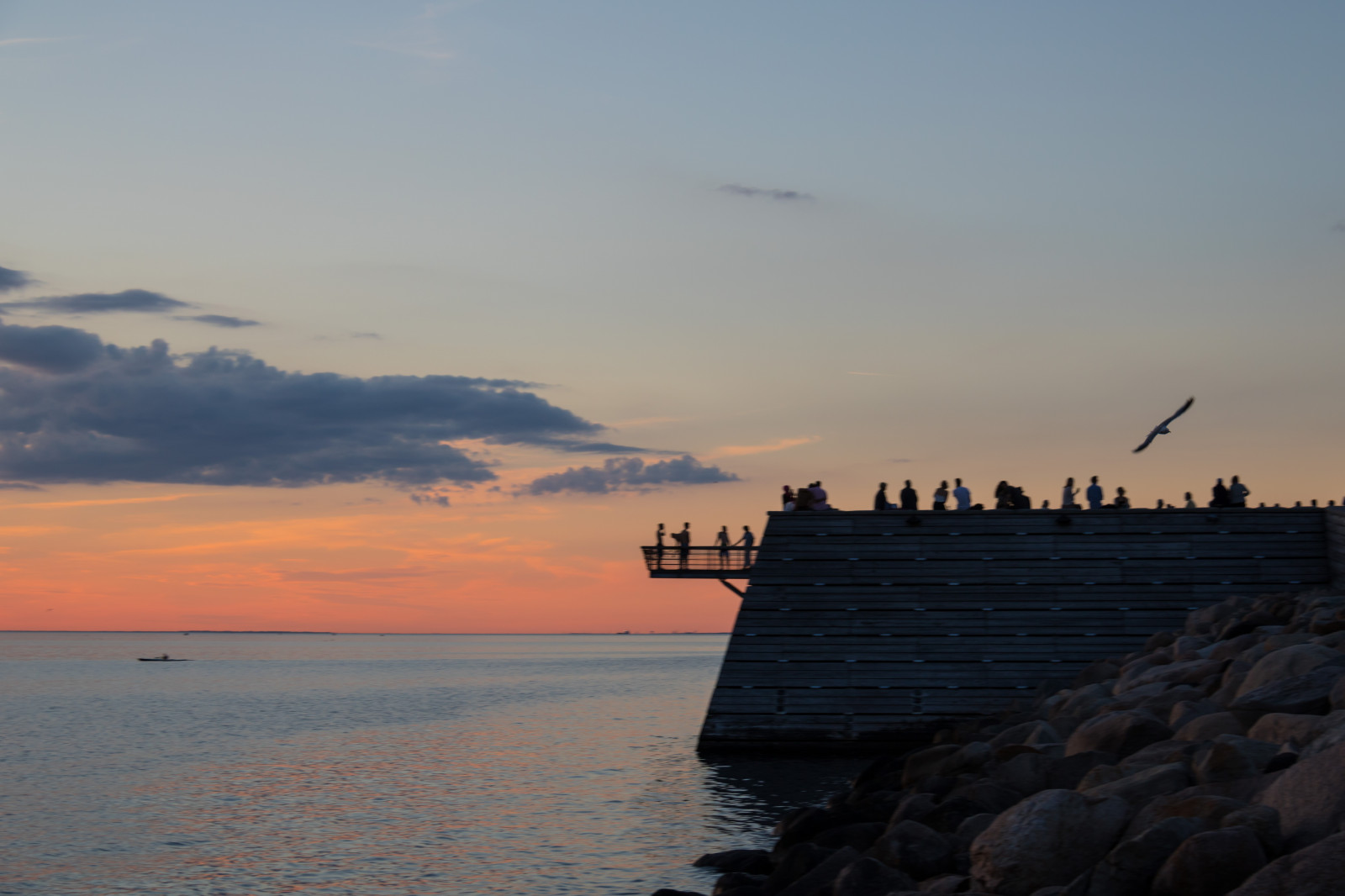 slunečnímu záření, lidé, západ slunce, moře, záliv, pobřeží, písek, nebe, silueta, pláž, svítání, večer, ráno, věž, pobřeží, horizont, pelerína, molo, soumrak, Titánský, mrak, svítání, oceán, vlna, v strahamnen, solnedg ng, siluett, hav, Malmo, m nniskor, exif modelu canoneos760d, geocountry, Kamera aby kánon, geocity, Model fotoaparátu canoneos760d, geostate, geolocation, EXIF čočka efs18200mmf3556is, EXIF otvor 56, exif aby kánon, EXIF isospeed 100, exif focallength 50mm, goodnightsunset, tělo z vody, vlnolam