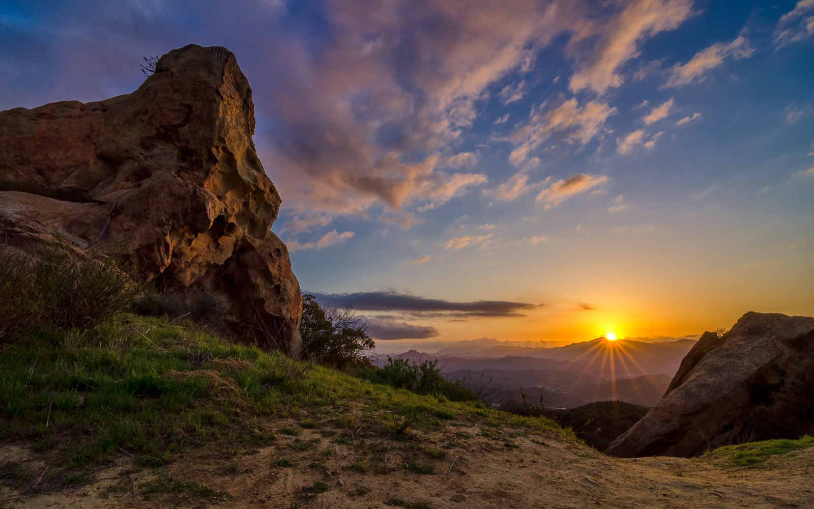แสงแดด, แนวนอน, พระอาทิตย์ตก, ทะเล, เนินเขา, หิน, ธรรมชาติ, ท้องฟ้า, พระอาทิตย์ขึ้น, ตอนเย็น, เช้า, ชายฝั่ง, หน้าผา, ขอบฟ้า, หุบเขา, ถิ่นทุรกันดาร, พลบค่ำ, ที่ราบสูง, ภูมิประเทศ, เมฆ, ภูเขา, รุ่งอรุณ, 3840x2400 px, ลักษณะภูมิประเทศที่เป็นภูเขา, ภูมิประเทศ, คุณลักษณะทางภูมิศาสตร์, เทือกเขา