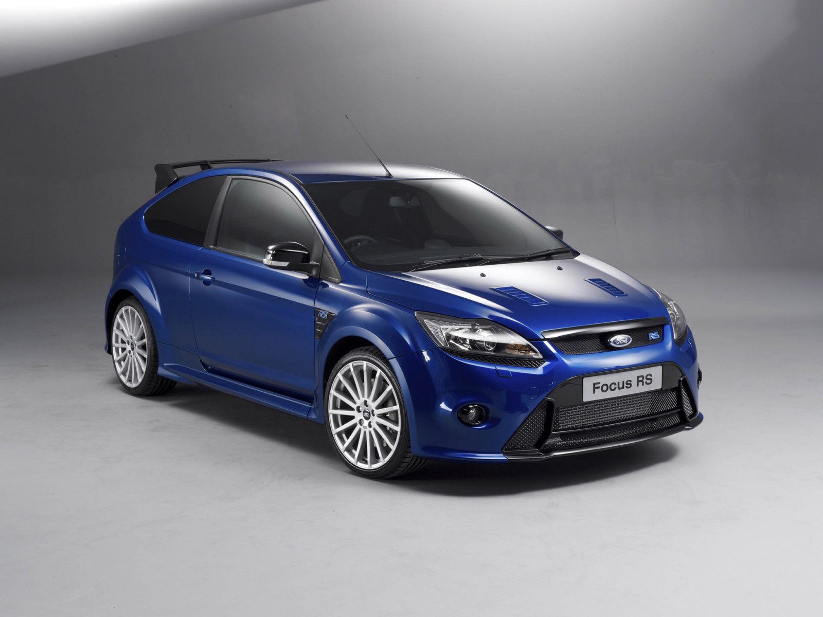 Wallpaper : sports car, Ford, ford focus, coupe, Sedan, Focus RS, 2012 ...