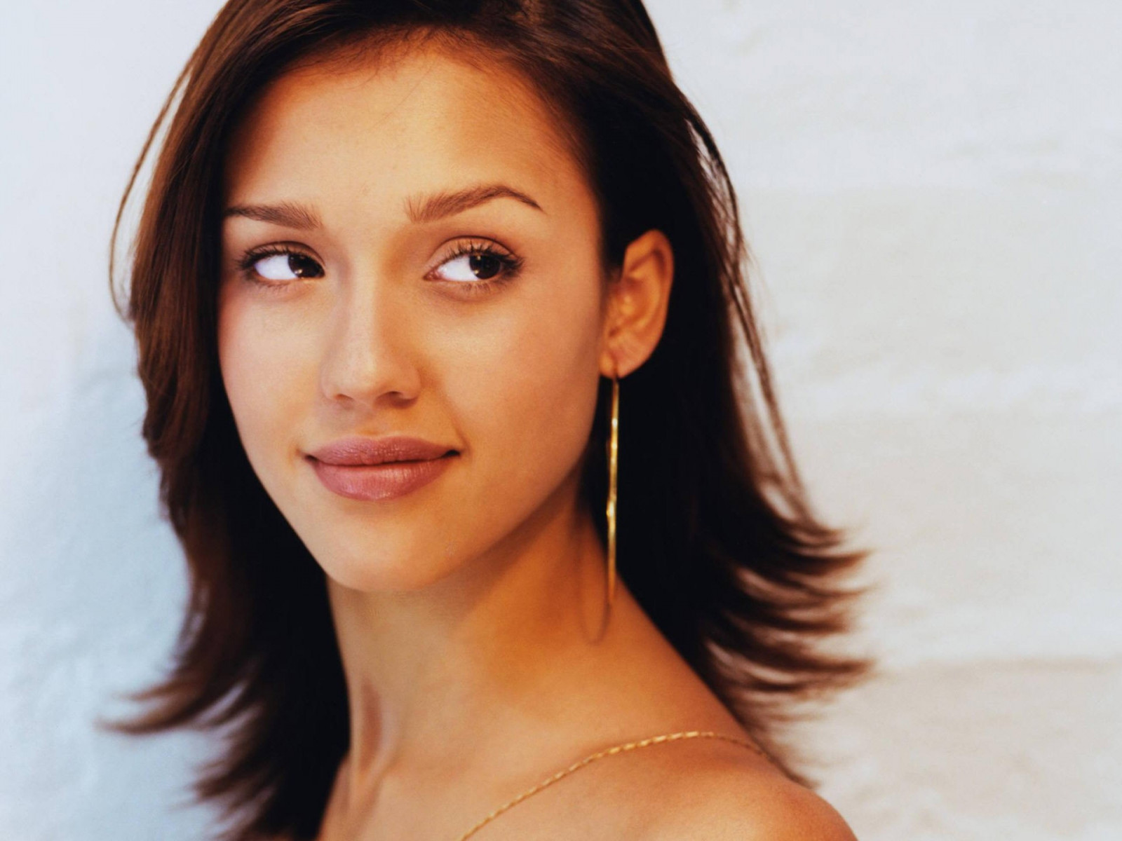 tvář, model, portrét, dlouhé vlasy, fotografování, osobnost, zpěvák, herečka, usmívající se, černé vlasy, vlasy, nos, Osoba, kůže, Jessica Alba, hlava, supermodelka, dívka, krása, usměj se, oko, žena, dáma, ret, účes, tvář, portrétní fotografie, focení, hnědé vlasy, umění model, mimika, břicho, obočí, Lidské tělo, orgán, zblízka