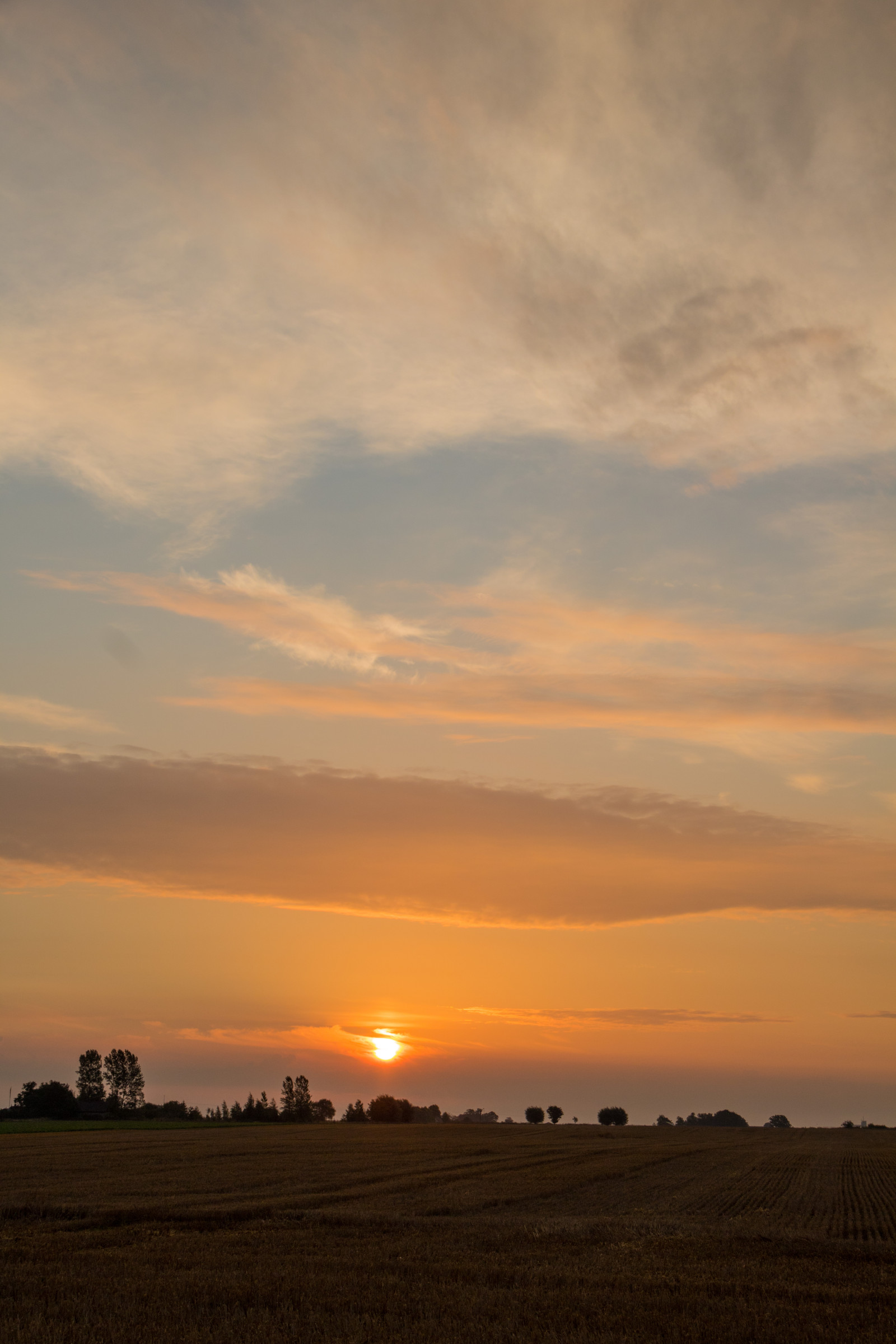 slunečnímu záření, krajina, západ slunce, moře, kopec, nebe, pole, svítání, večer, ráno, slunce, horizont, soumrak, mrak, svítání, zlatá hodina, nebe, venkov, moln, landsbygd, s dersl tt, landskap, exif modelu canoneos760d, geocountry, Kamera aby kánon, geocity, Model fotoaparátu canoneos760d, geostate, geolocation, EXIF čočka efs18200mmf3556is, exif aby kánon, EXIF isospeed 100, exif focallength 32mm, EXIF otvor 90, gyllenetimmen, prostý, prérie, atmosférický jev, odlesk, červená obloha v dopoledních hodinách