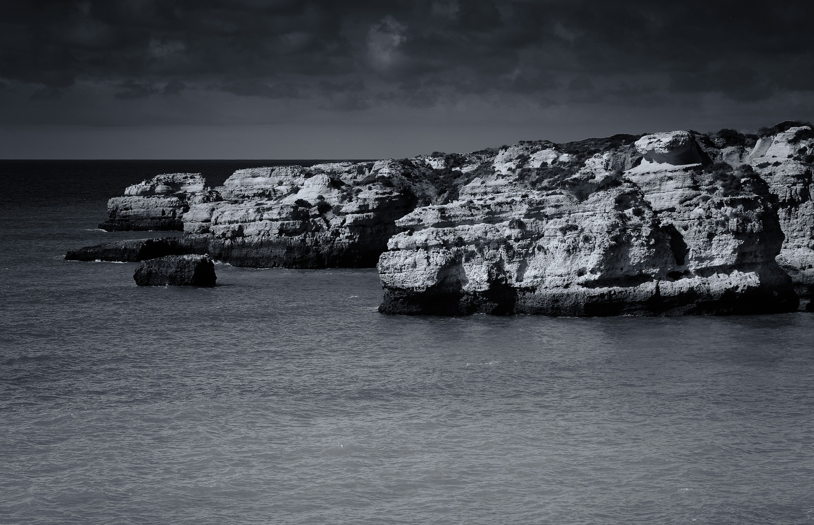Wallpaper : ocean, sea, bw, cliff, white, seascape, black, Portugal ...