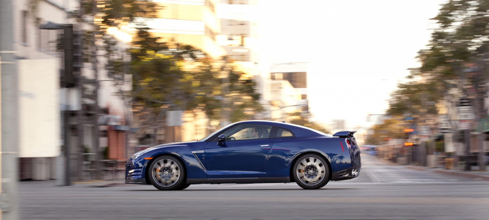 auto, BMW, vozidlo, Nissan, sportovní auto, Nissan GT R, kupé, BMW M6, netcarshow, netcar, obrázky vozidel, photo auto, 2014, kolo, GT R ​​R35 USA verze, superauto, pozemní vozidla, automobilového designu, automobil make, luxusní vůz, sportovní sedan