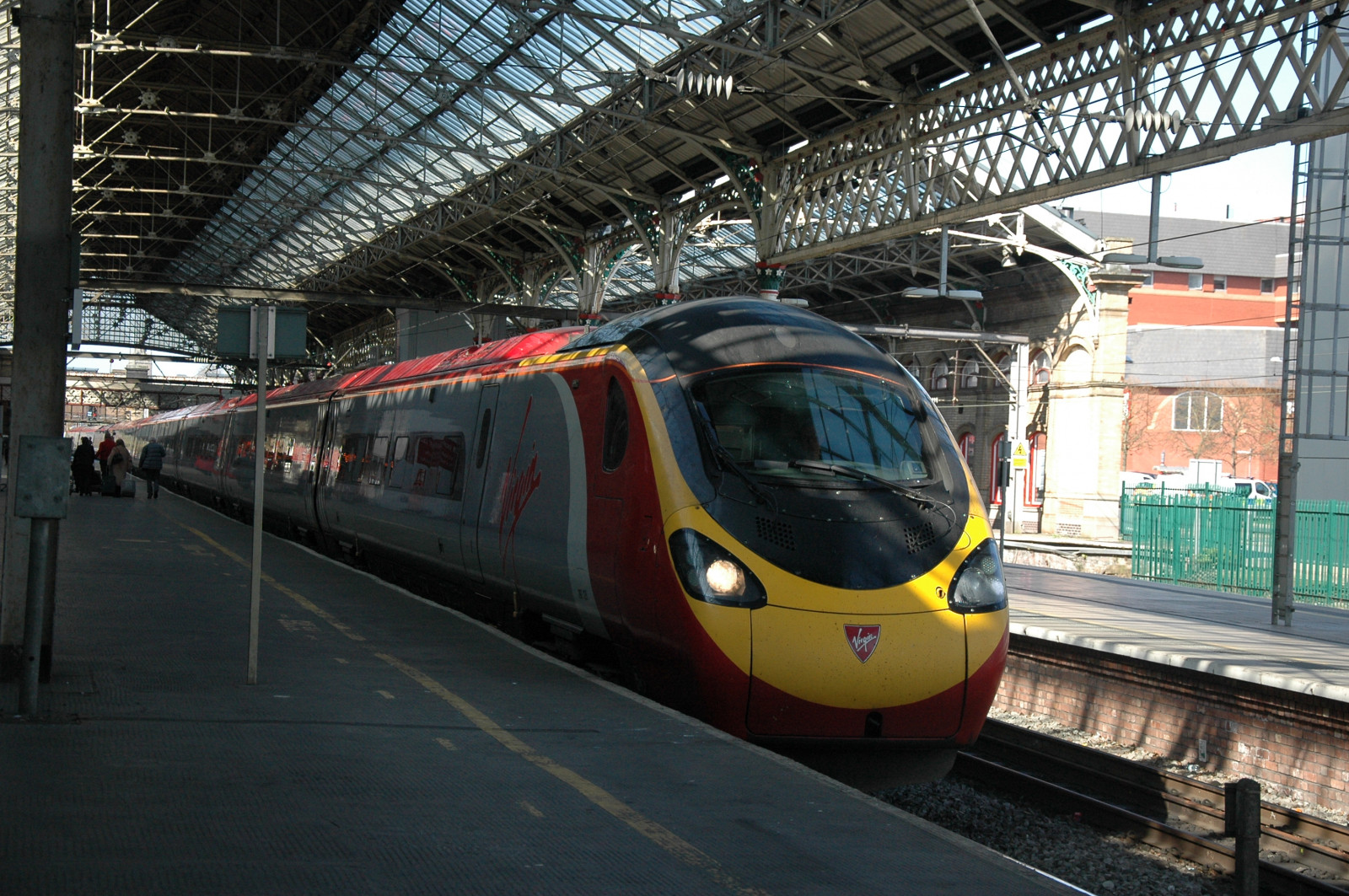 Wallpaper UK, west, London, station, electric, train, coast