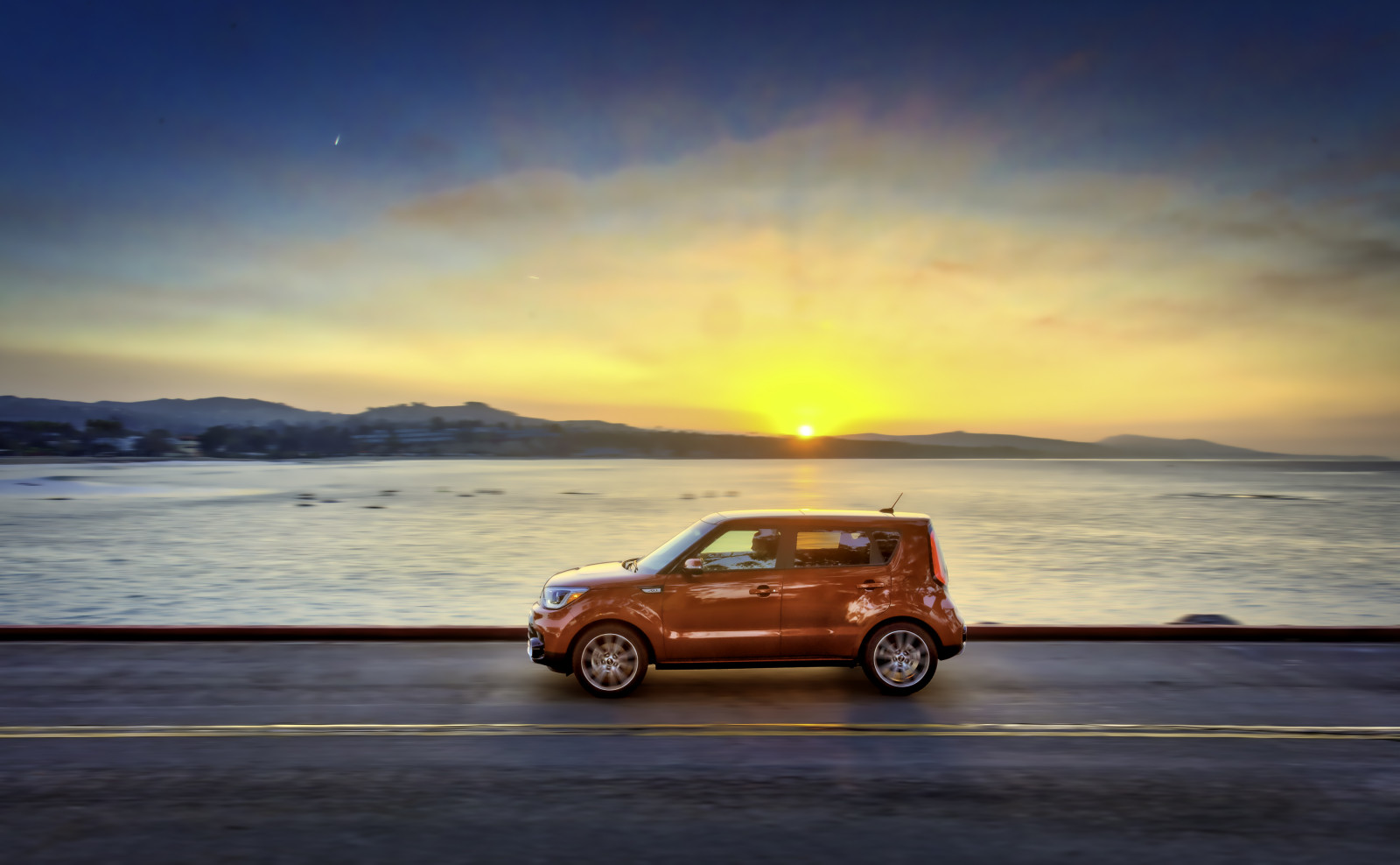 sunset, car, vehicle, evening, dusk, driving, Mini, Kia, netcarshow, netcar, car images, car photo, 2017, Soul Turbo, computer wallpaper, land vehicle, automotive design, automobile make