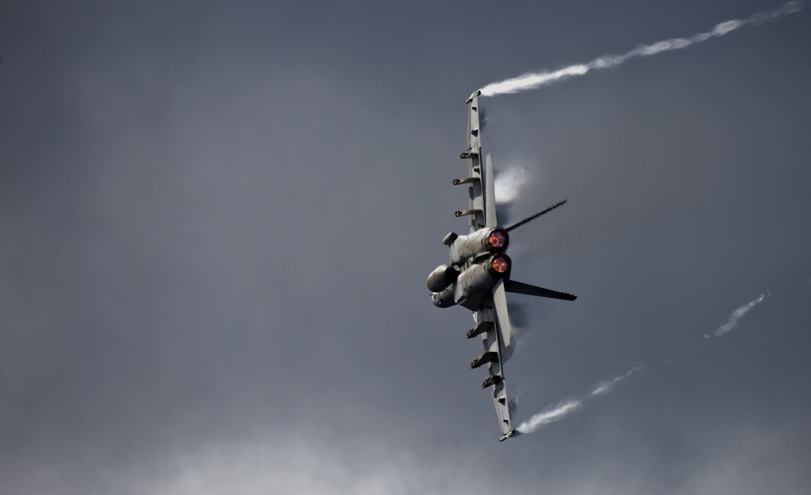 Rychlost, letadlo, válečné loďstvo, námořníci, rychle, sršeň, námořník, letadlová loď, americké námořnictvo, fa, mach, 18c, Usscarlvinsoncvn70, Demontáž pneumatik