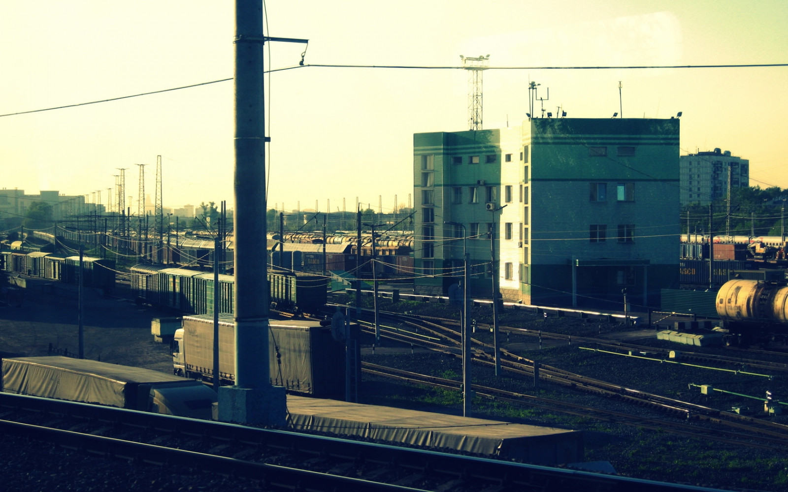 Москва, Железная дорога, заводы, легковые автомобили, Рельсы