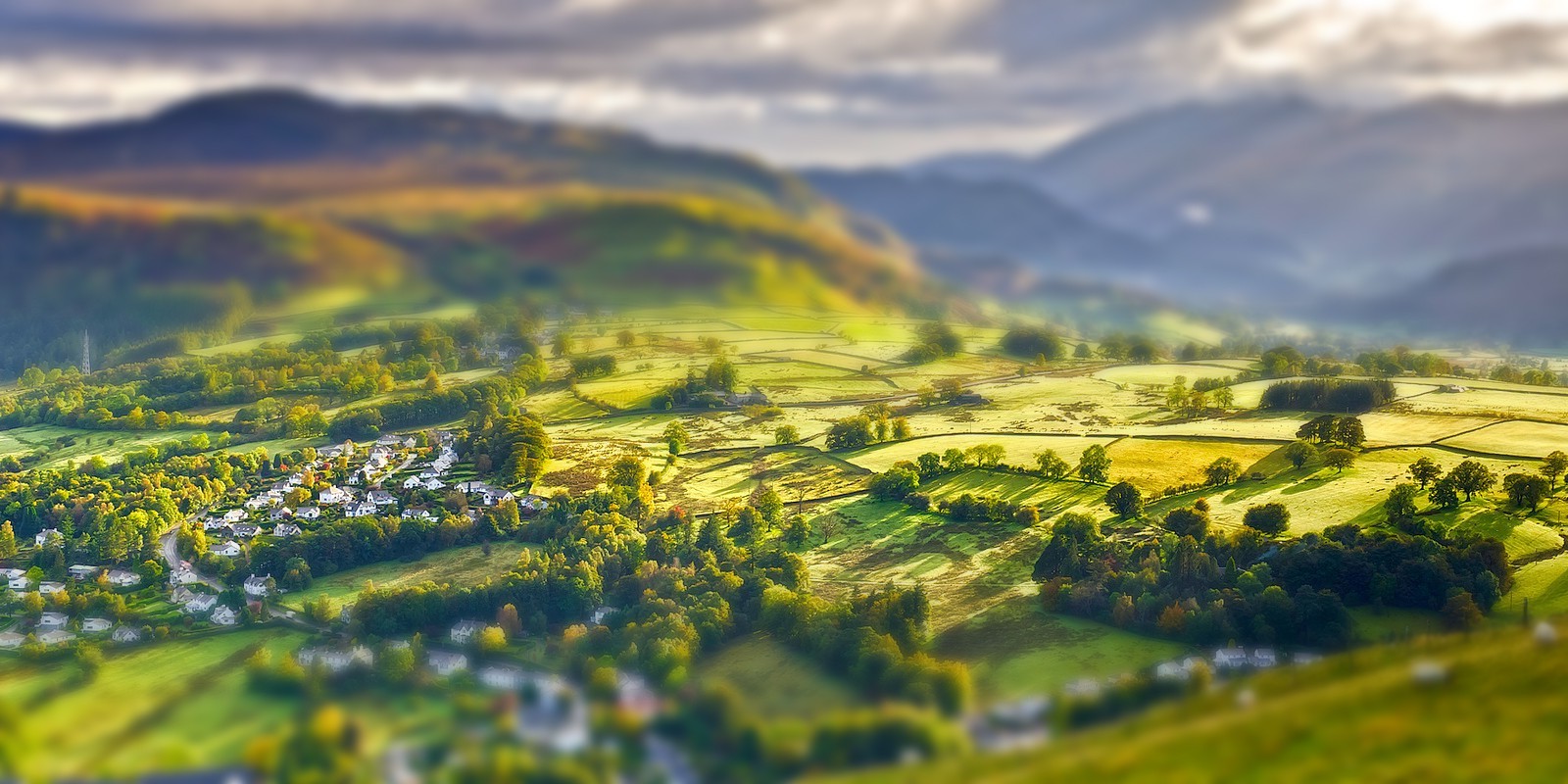 แสงแดด, แนวนอน, cityscape, เนินเขา, ธรรมชาติ, หญ้า, ท้องฟ้า, ฟิลด์, การถ่ายภาพ, เช้า, ขอบฟ้า, ทัศนียภาพ, หุบเขา, เทือกเขาแอลป์, ไร่องุ่น, ที่ราบสูง, เมฆ, ต้นไม้, ฤดูใบไม้ร่วง, ใบไม้, ภูเขา, ดอกไม้, ทุ่งหญ้า, ปลูก, ระเบียง, เกษตรกรรม, ทุ่งหญ้า, การเพาะปลูก, ที่ราบ, 1600x800 px, เขตชนบท, ลักษณะภูมิประเทศที่เป็นภูเขา, คุณลักษณะทางภูมิศาสตร์, การถ่ายภาพทางอากาศ, เทือกเขา, นาข้าว