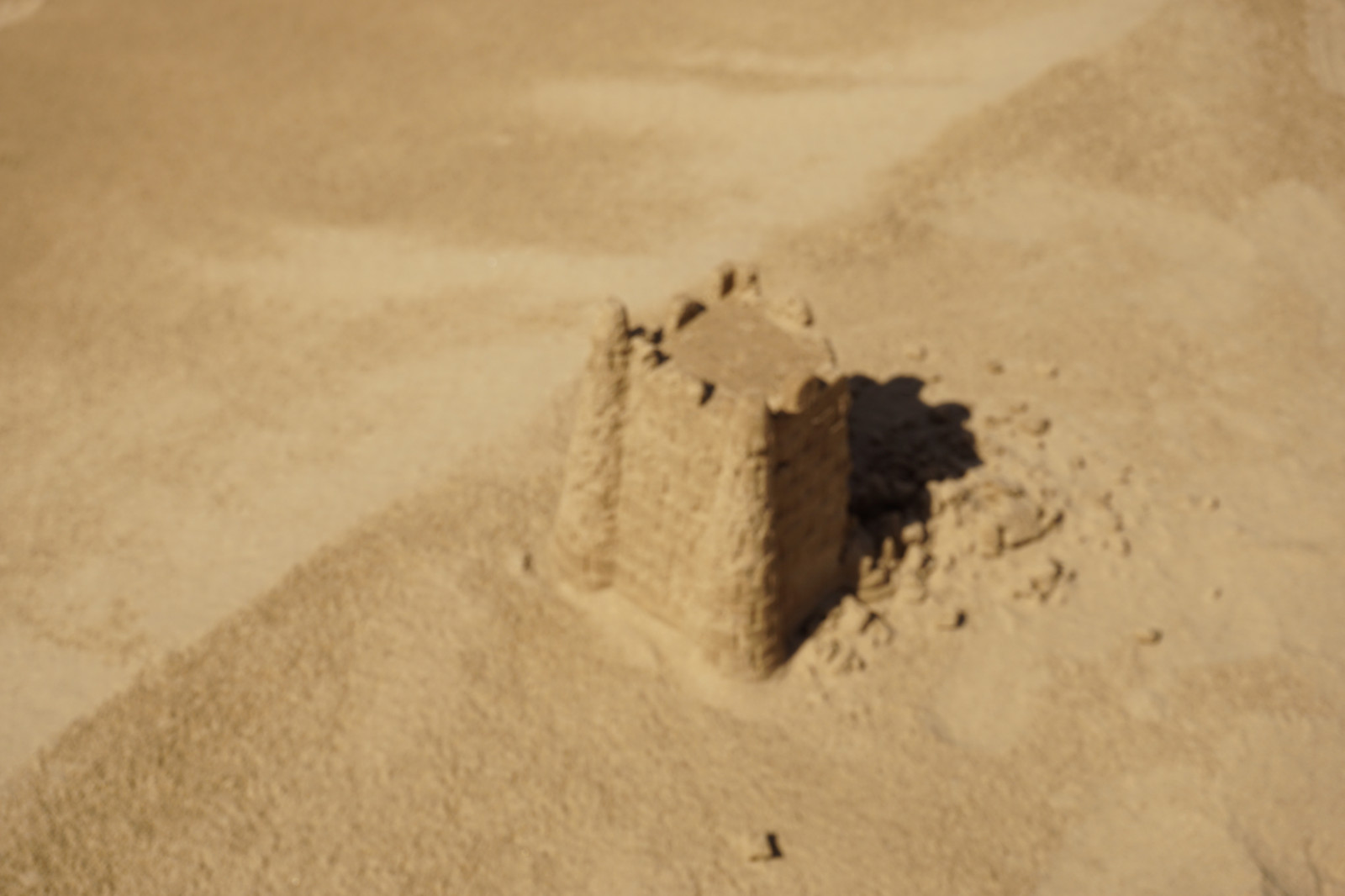 View of Delphi with a Procession, poušť, písek