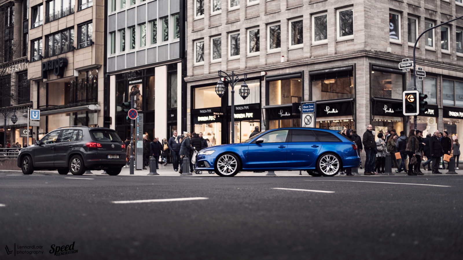 audi, RS6, A6, c7, avant, audirs6, modrý, Němec, auto, cars, carspotting, Německo, Dusseldorf, Königsallee, Nikon, NIKKOR, D750, 50mm, f18, Lennard, Laar, lennardlaar, fotografování, Rychlost, generace, speedgeneration, zima, 2017, venkovní, provoz