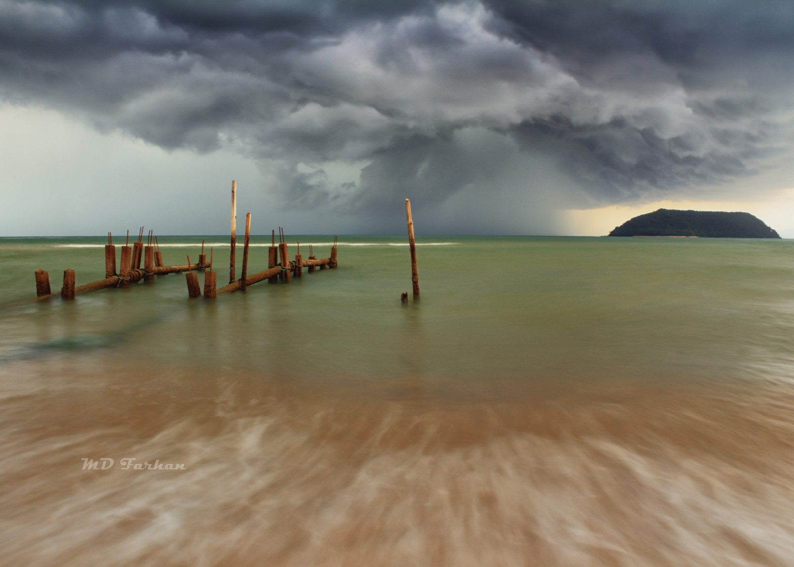 Wolke, Meer, Himmel, Gewässer, Horizont, Wasser, Ozean, Ufer, coastal and oceanic landforms, Welle, ruhig, Küste, Strand, Seebrücke, Meteorologisches Phänomen, Wind, Windwelle, fixed link, Sand, Landschaft, Abend, Sturm, Tide