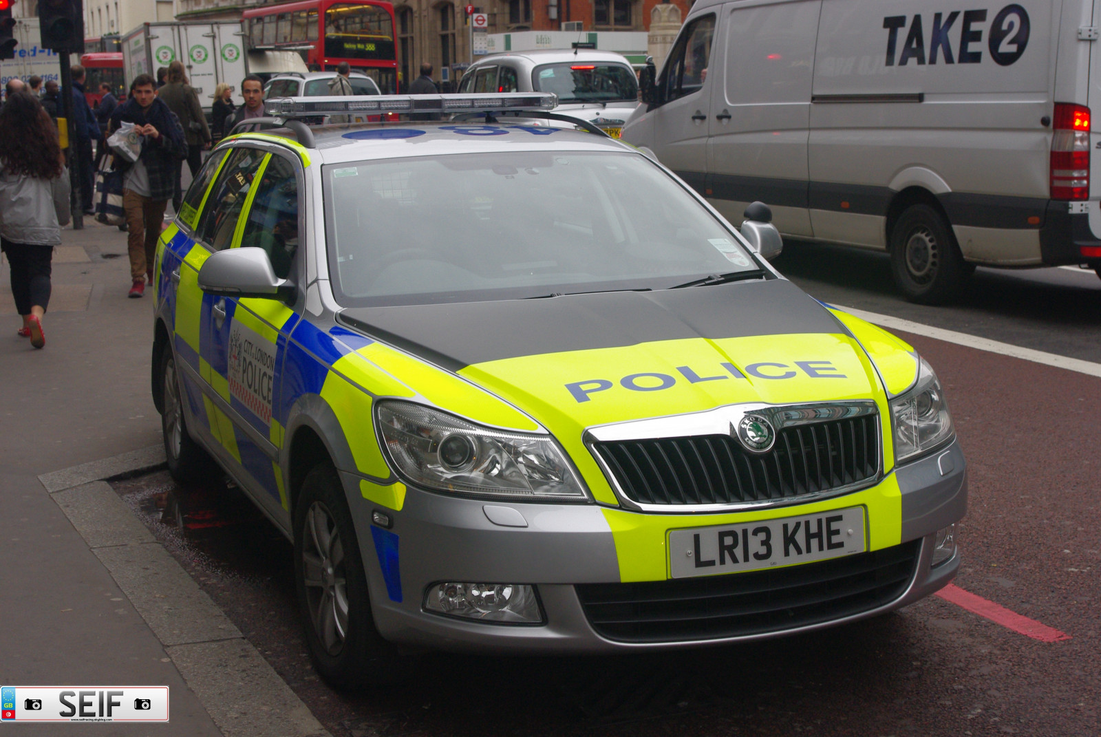 Londýn, policie, auto, vozidlo, Anglie, taxi, Evropa, britský, 2013, dodávka, Zachránit, Brigáda, Skoda, Škoda Fabia, cars, vozidla, nouzový, metropolitní, špinění, mercedes, Británie, zotavení, pozemní vozidla, policejní auto, kompaktní vůz, sportovní užitkové vozidlo, státní poznávací značka, výzkum, služby, seifracing