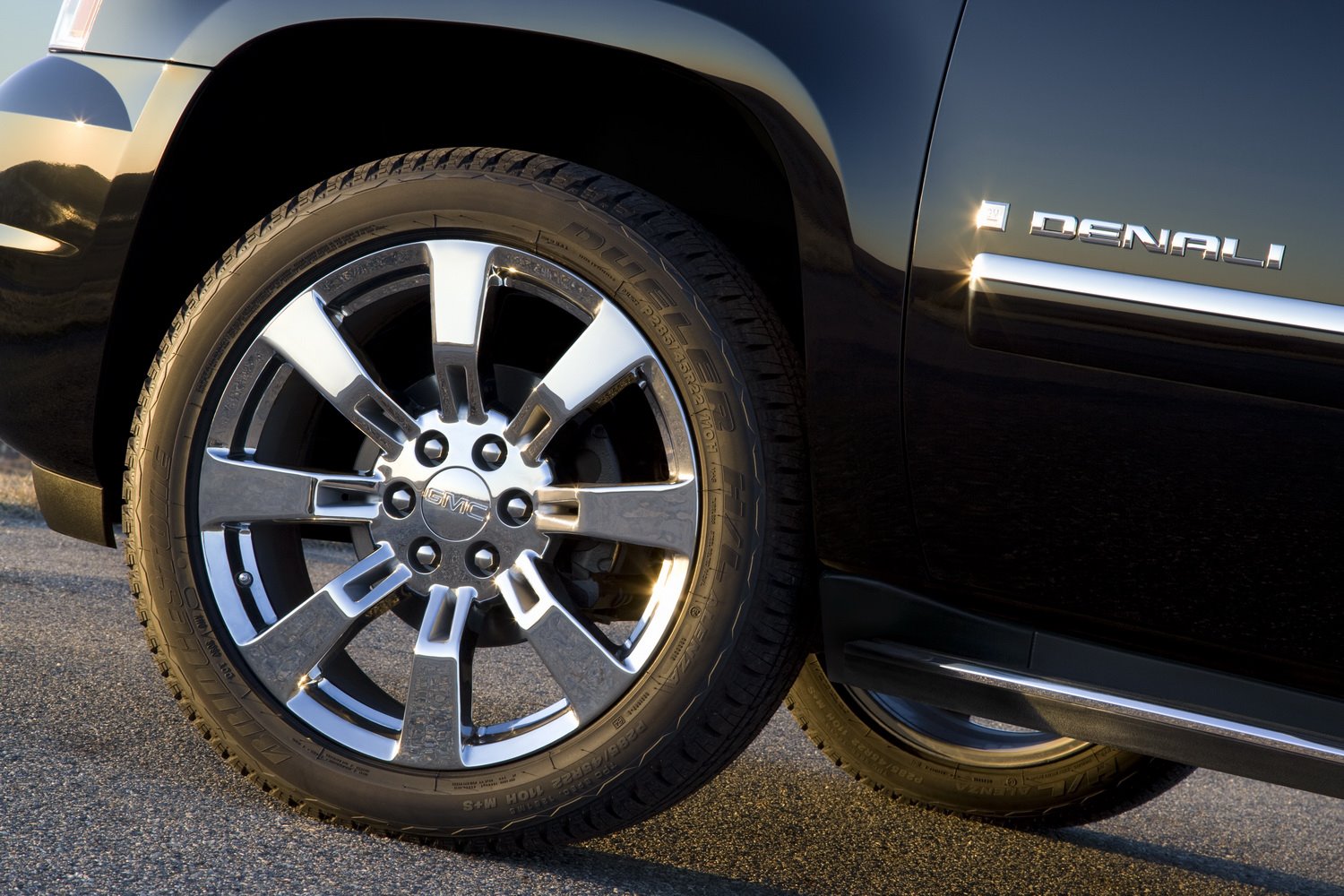 auto, veicolo, pneumatico, GMC, netcarshow, netcar, immagini di auto, auto foto, 2014, Yukon Denali ibrido, ruota, cerchione, veicoli terrestri, esterno automobilistico, marca di automobile, veicolo di lusso, paraurti, auto compatta, pneumatici per autoveicoli, city ​​car, Sport Utility Vehicle, mostra di auto, camioncino, furgoncino, pick-up