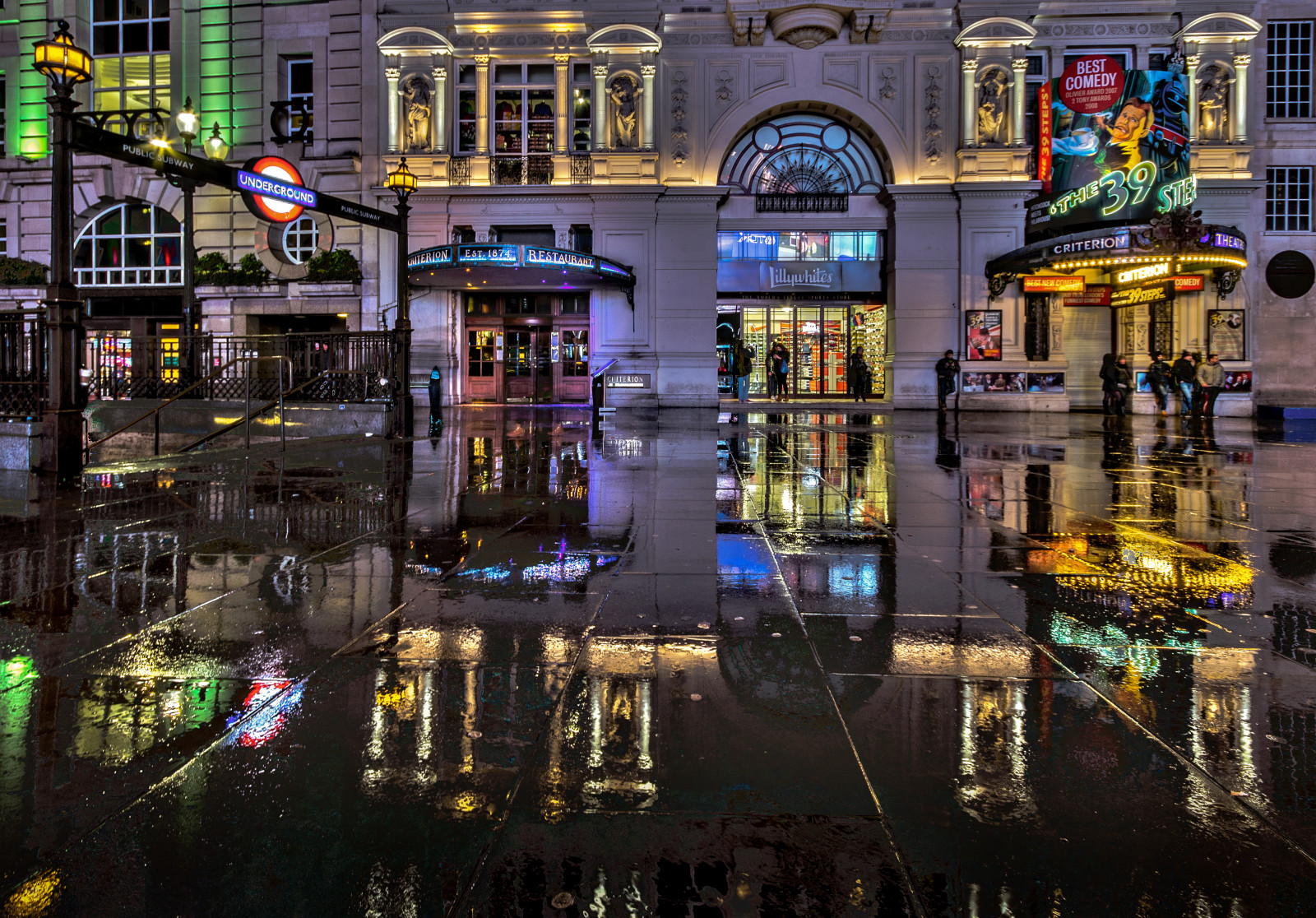 odraz, voda, noc, metropole, město, urban area, Metropolitní oblast, panoráma města, turistická atrakce, ulice, večer, budova