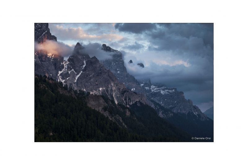 ท้องฟ้า, ภูเขา, ลักษณะภูมิประเทศที่เป็นภูเขา, เทือกเขา, สันเขา, ปรากฏการณ์ทางธรณีวิทยา ท้องฟ้า, ภูเขา, ลักษณะภูมิประเทศที่เป็นภูเขา, เทือกเขา, สันเขา, ปรากฏการณ์ทางธรณีวิทยา