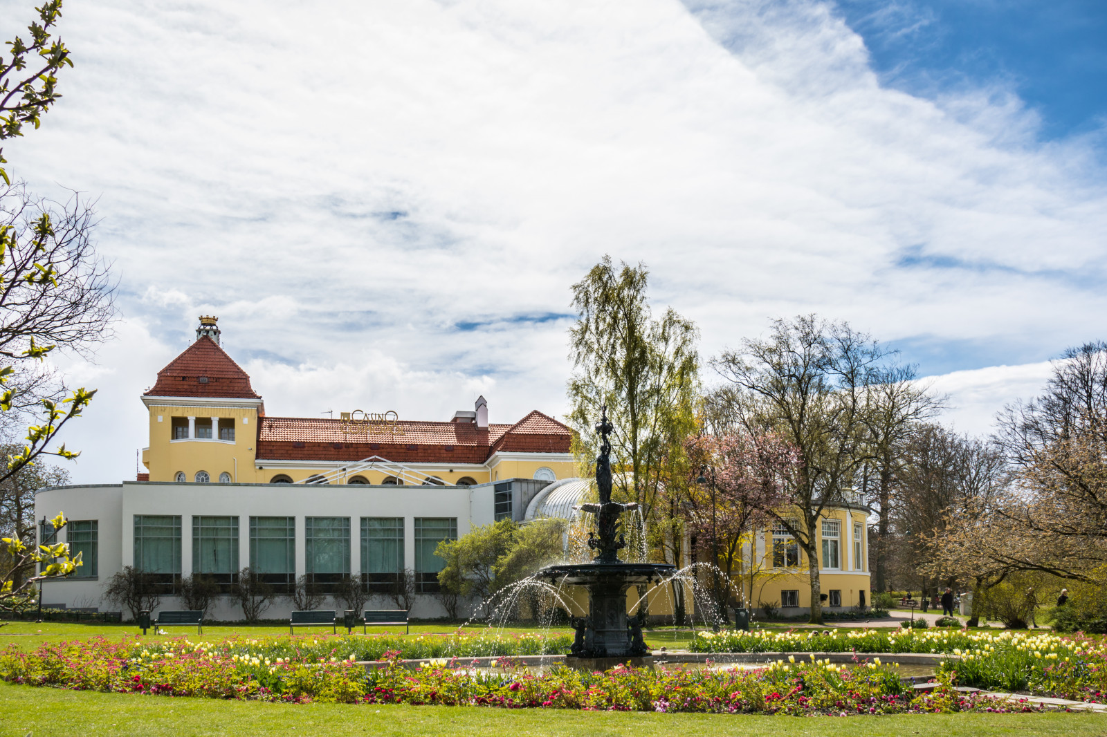 zahrada, architektura, budova, park, Dům, kašna, palác, zámek, majetek, strom, podzim, květ, font n, Malmo, Slottsparken, casinocosmopol, domů, panské sídlo, předměstí, trávník, venkov, sousedství, obytný prostor
