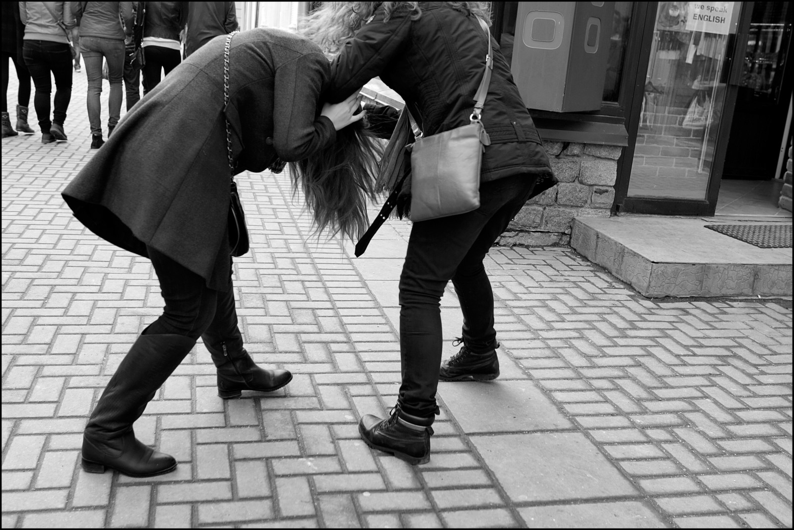 strada, Candido, persone, Mosca, Sony, bianco e nero, bw, Russia, avvicinamento, documentario, dmitry, Ryzhkov, dmitryryzhkov, dmitryryzhkovcom, persone, fotografie, tiro, immagine, fotografia, sociale, città, Cittadino, sconosciuto, donna, Movimento, vita, urbano, Streetphoto, scena, momento, Pubblico, società, pedone, streetportrait, streetphotography, monocromo, occhi, combattente, combattimento, signora, capelli, scatola, boxe, pugile, Arbat