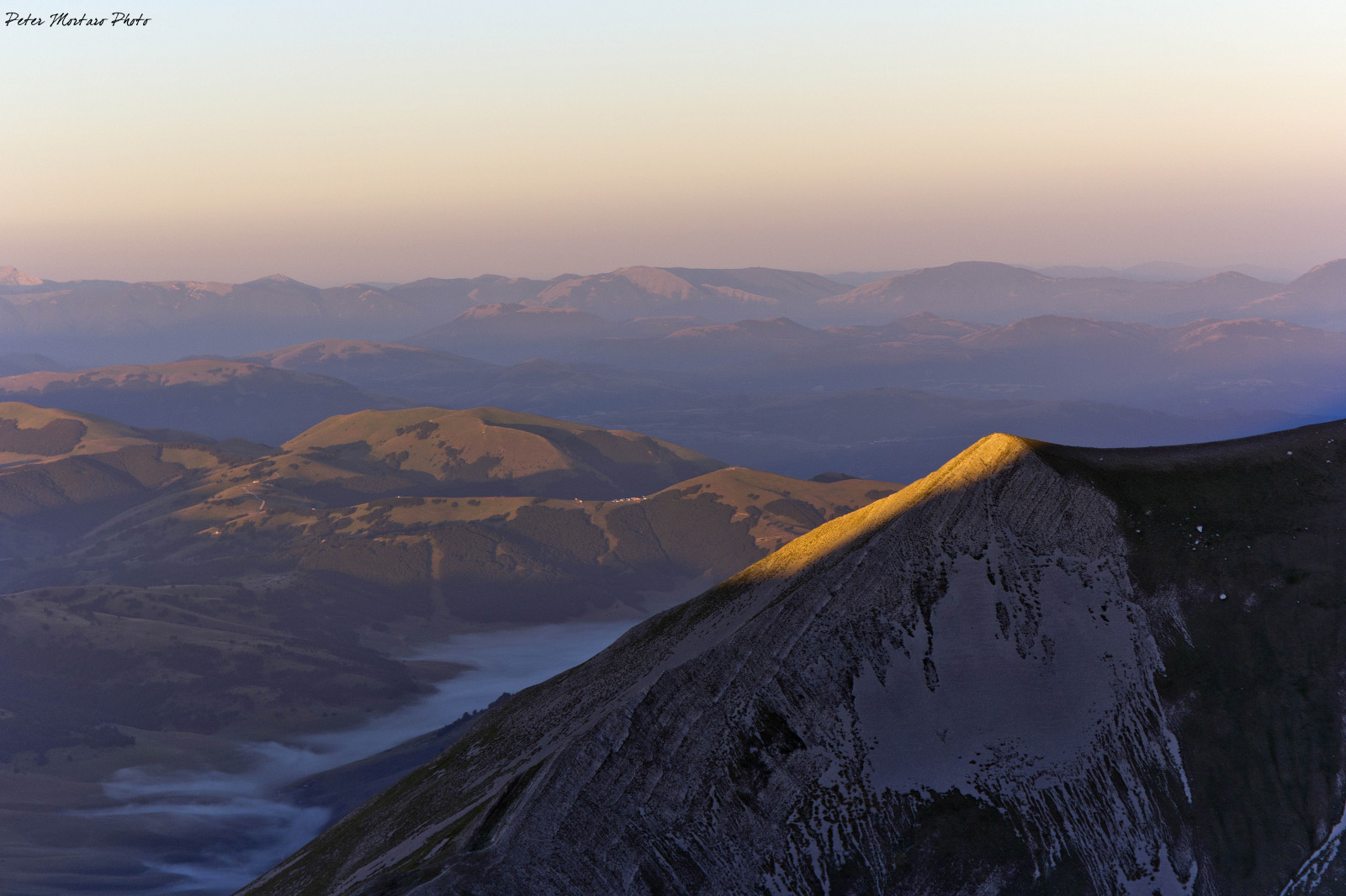 nebe, hřbet, hora, horských reliéf, vysočina, divočina, svítání, pohoří, klesl, ráno, horizont, atmosféra, svítání, kopec, mount scenérie, vrcholek, Terén, večer, národní park, sráz, západ slunce, mrak, krajina, soumrak, letecké snímkování, plošina, Alpy, zima, masiv