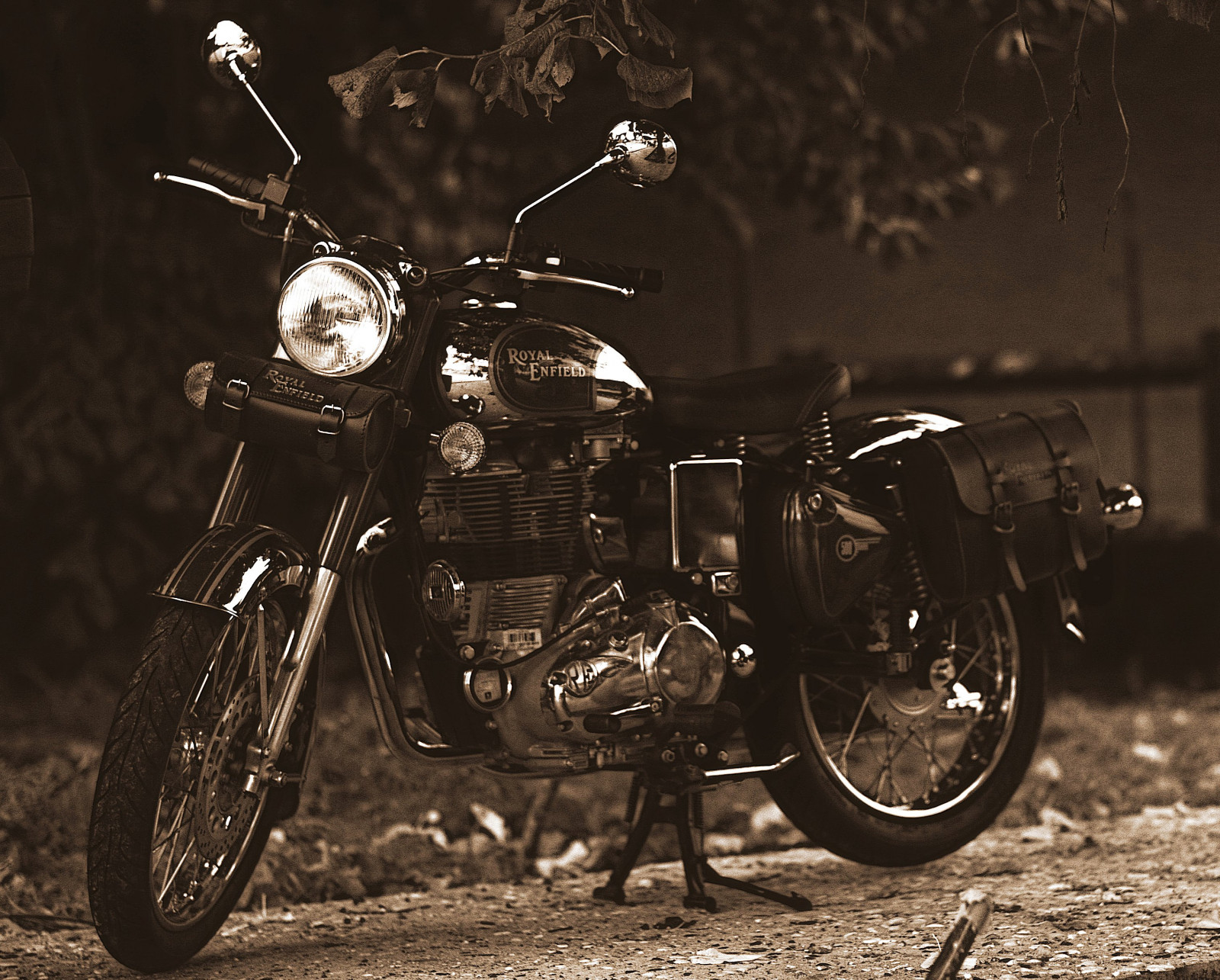 motocykl, pozemní vozidla, motorové vozidlo, vozidlo, auto, Černý a bílý, automobilového designu, automotive Lighting, světlomet, kolo, černobílý, křižník, monochromatické fotografování