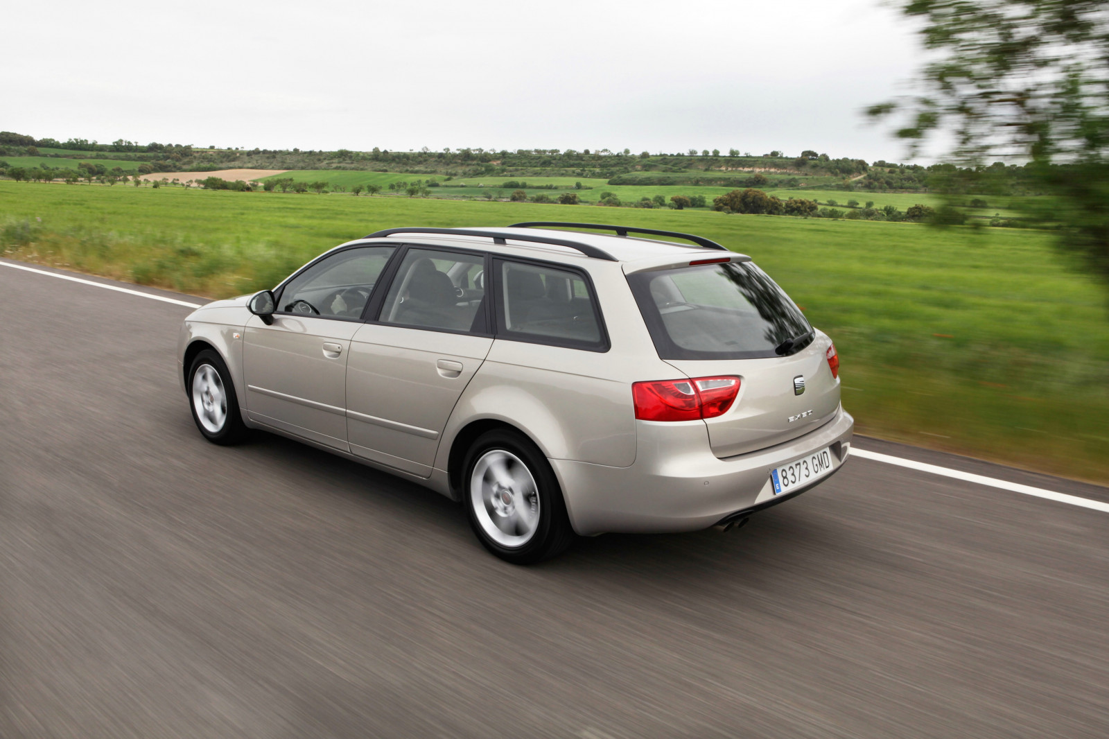 bil, køretøj, Audi, Audi A4, Sedan, Sæde, 2012, netcarshow, netcar, bil billeder, bil foto, hjul, Exeo ST, jord køretøj, automotive exterior, bil make, familie bil, kofanger, kompakt bil, udøvende bil, midten størrelse bil, Seat Exeo