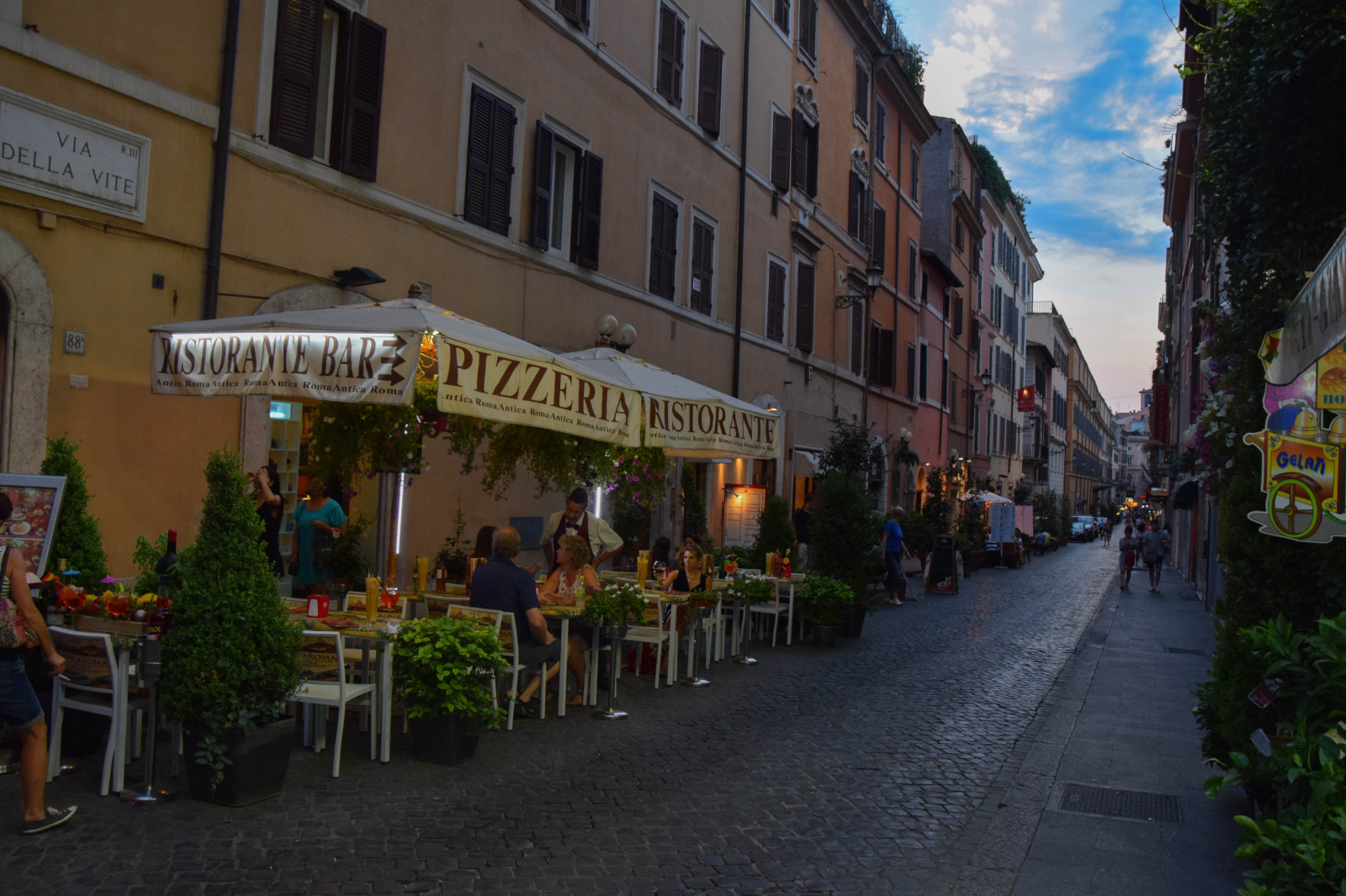 by, gade, Italien, arkitektur, gammel, vej, Turisme, by, Europa, Rom, infrastruktur, downtown, bygninger, Rom, ancientcity, Roma, Gade syn, viadellavite, byområde, menneskelig bosættelse, kvarter