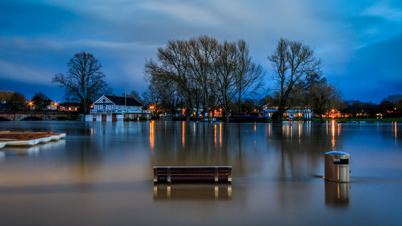 most, stromy, západ slunce, bouřka, mokrý, bazén, tráva, trajekt, mraky, plavání, doky, deštník, Kánon, projekt, řeka, lavice, lodě, beton, zrcadlo, venkov, město, kanál, kapičky, labuť, záplava, dlouho, expozice, jasný, divadlo, Procházka, vlnění, země, Kachny, přízemní, bouřlivý, špinavý, zásobník, Průhledná, chodník, kotviště, lodičky, pole, zrcadlové, Potok, 365, loděnice, břeh řeky, bouře, Avon, waterside, Warwickshire, vlhký, 2012, kotviště, riveravon, tlumený, canalbasin, project365, 450D, rsctheatre