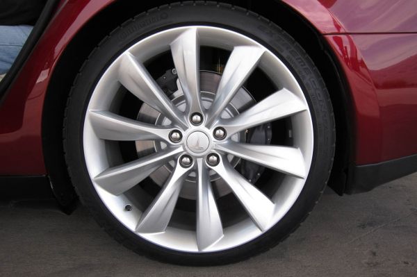 car,vehicle,sports car,Sedan,2012,Audi