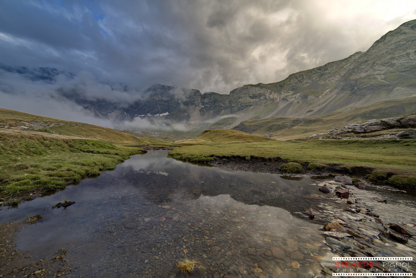 Klid, Serenit, cirkus, cirkus, Trojice, midi, Pyreneje, Francie, montagne, hora, mrak, oblak, voda, jezero, ruisseau, zátoka, barva, Krásná, světlo, Kánon, 6d, Sebastien, Pignol, Samyang, 14mm, krajina, paysage