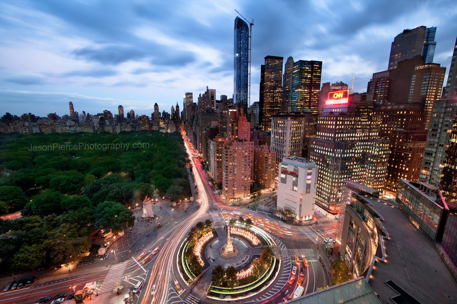 stromy, město, panoráma města, noc, fotografování, panoráma, mrakodrap, večer, věž, provoz, čas, kruh, soumrak, Manhattan, metropole, 2013, září, centrum, budovy, mrakodrapy, mezník, centrum, Columbus, realestate, urban area, Metropolitní oblast, lidské osídlení, letecké snímkování, jasonpierce, JPP, warner