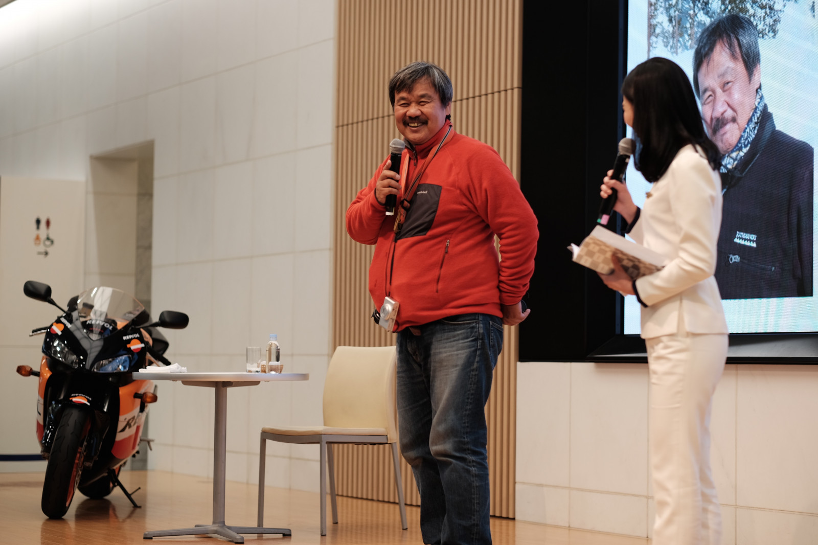 Honda, Tokyo, Fujifilm, Fujinon, x, xt1, Aoyama, xf56mmxf56mmf12r, talkshow, Aihara, masaakiaihara, konvention, akademisk konference