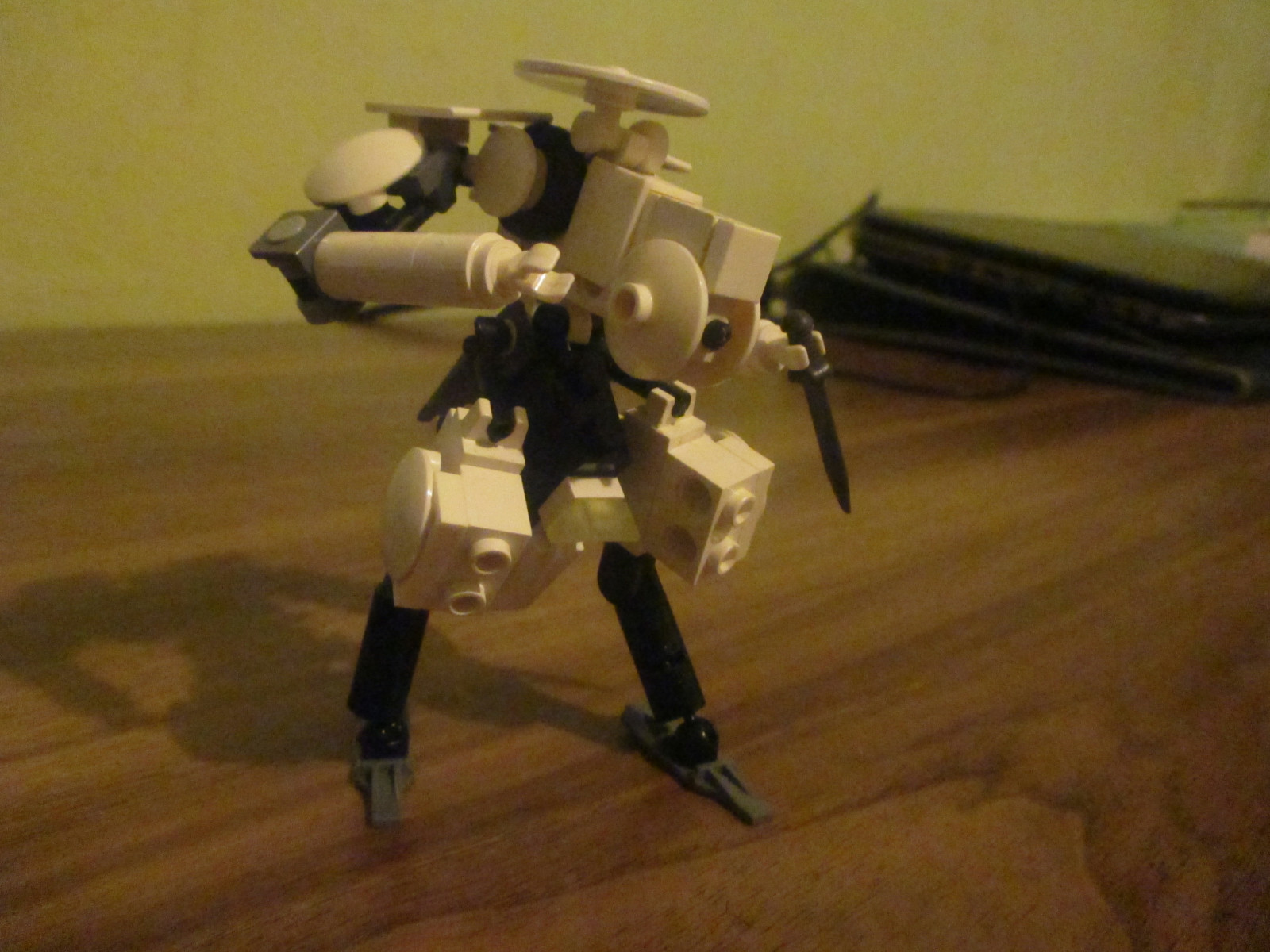 Cyberpunk, Roboter, Platz, Waffe, LEGO, Spielzeug, Maschine, Drohne, Türsteher, Verein, Mecha, Cyberdongk, 2kool4skool, Cyberponk, Tayasunne