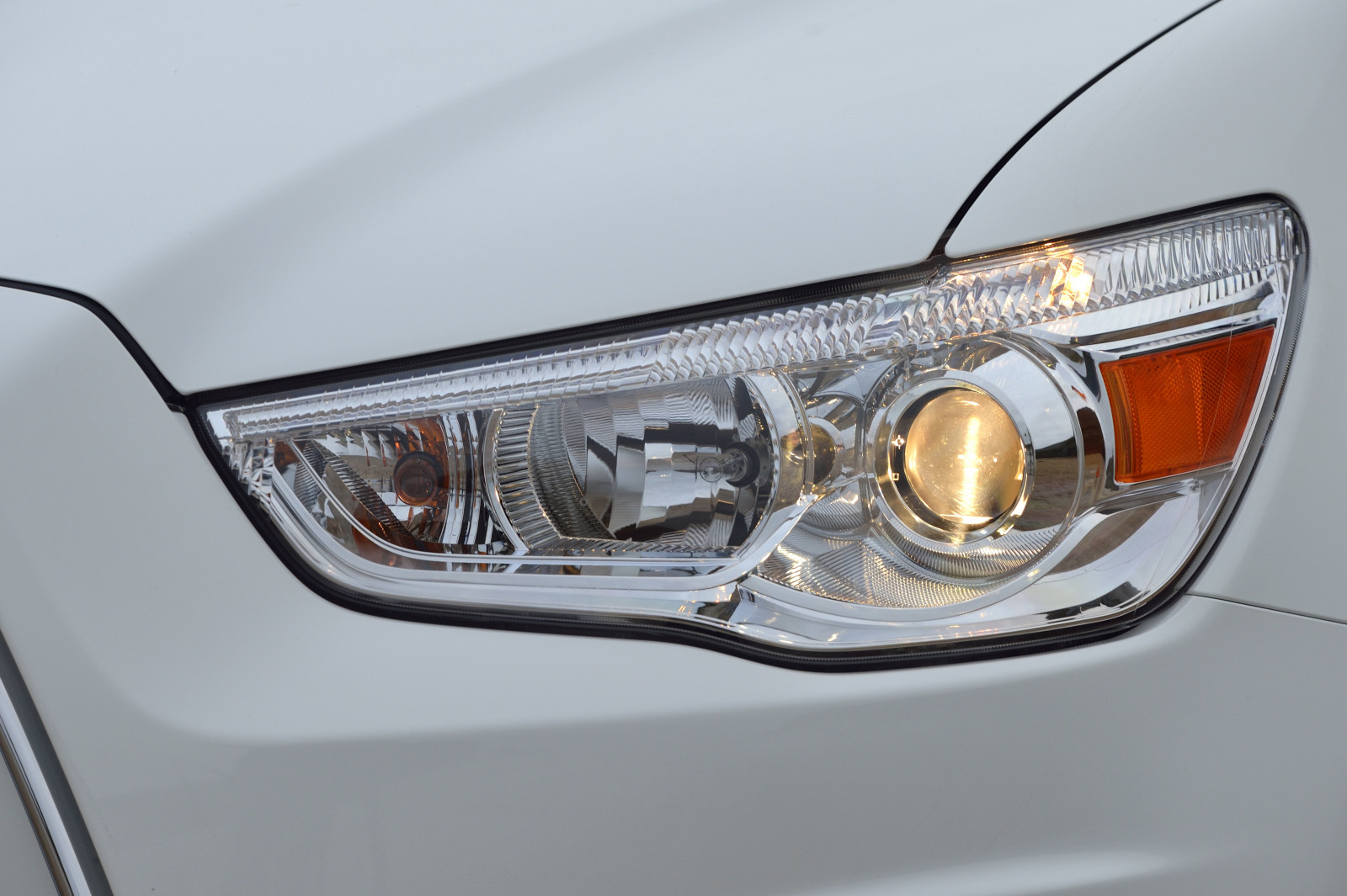 bil, BMW, køretøj, 2015, Mitsubishi, Sedan, netcarshow, netcar, bil billeder, bil foto, lys, ASX britiske version, jord køretøj, bildesign, automotive exterior, bil make, luksus køretøj, kofanger, udøvende bil, bybil, sport utility køretøj, gitter, midten størrelse bil, forlygte, bilindustrien belysning, BMW x3