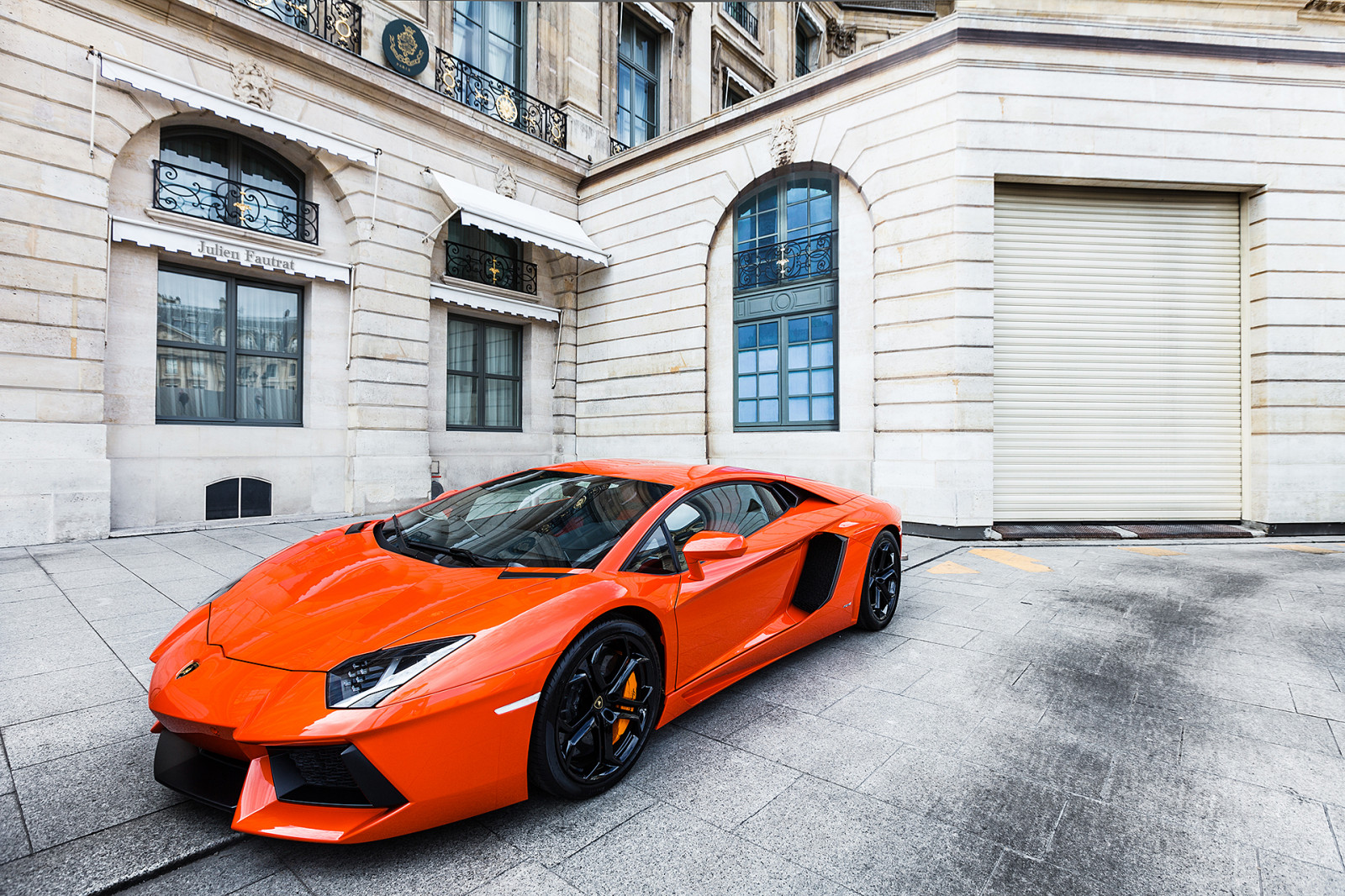 ถนน, รถ, อาคาร, ยานพาหนะ, ถนน, Lamborghini, Lamborghini Aventador, ส้ม, ปารีส, Lamborghini Gallardo, รถสปอร์ต, ประสิทธิภาพรถ, ที่จอดรถ, ซีดาน, กาตาร์, ล้อ, lp, ขอบ, ซูเปอร์คาร์, อาหรับ, q, 700, Lambo, Aventador, lp7004, lp700, qtr, Ritz, ยานพาหนะบก, การออกแบบยานยนต์, ภายนอกยานยนต์, รถหรู, ยานยนต์, รถเมือง, Arancio, 7004, vendome, qt, 700 ชม, อาร์กอน, rits, 700cv, 700 ช, 700bhp, automotive wheel system
